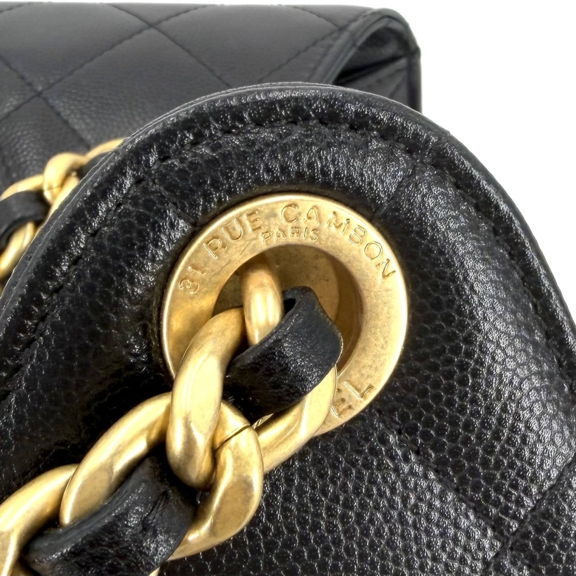 Chanel Black Grained Calfskin Handbag Shoulder Bag (Pre-Owned)