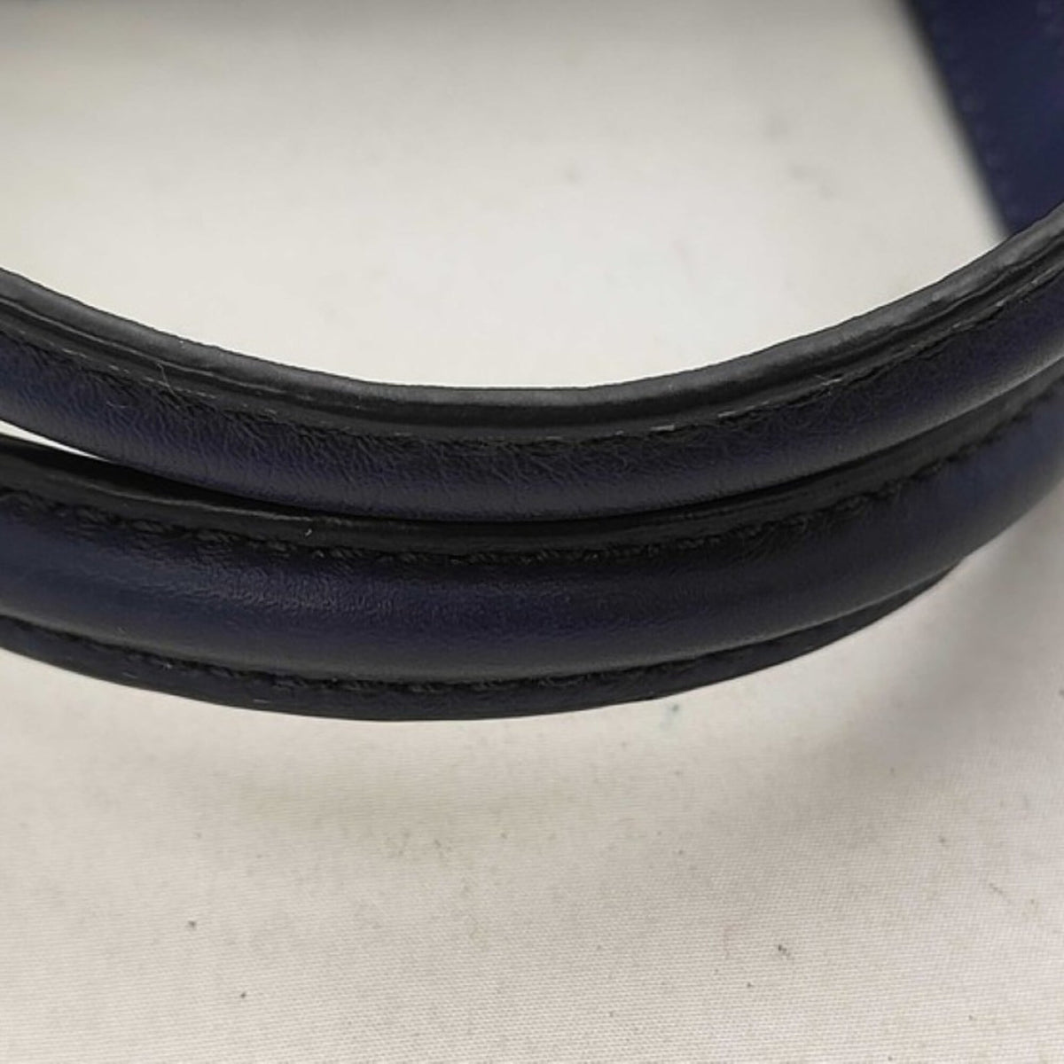 Loewe Blue Leather Handbag (Pre-Owned)
