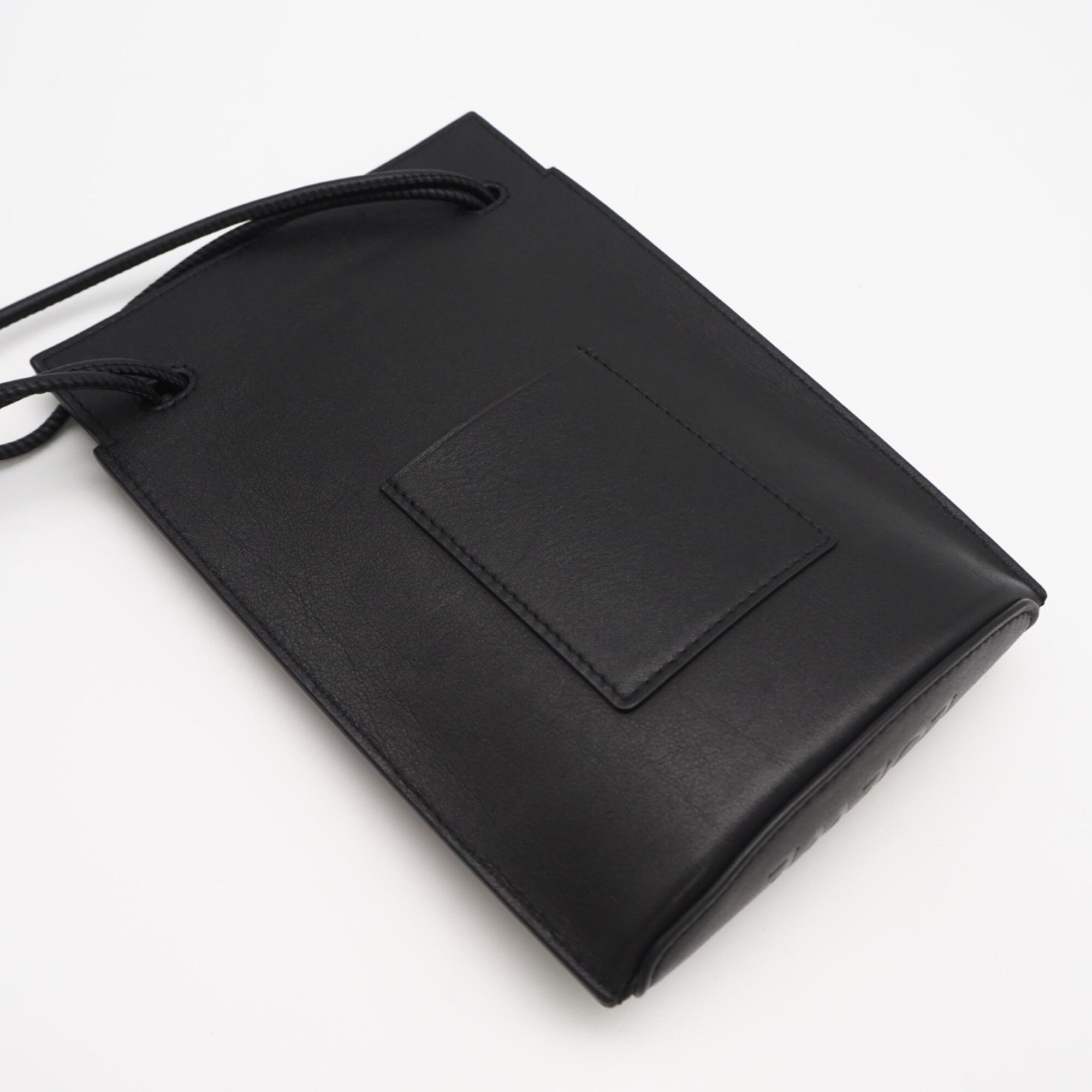 Loewe Black Leather Shoulder Bag (Pre-Owned)
