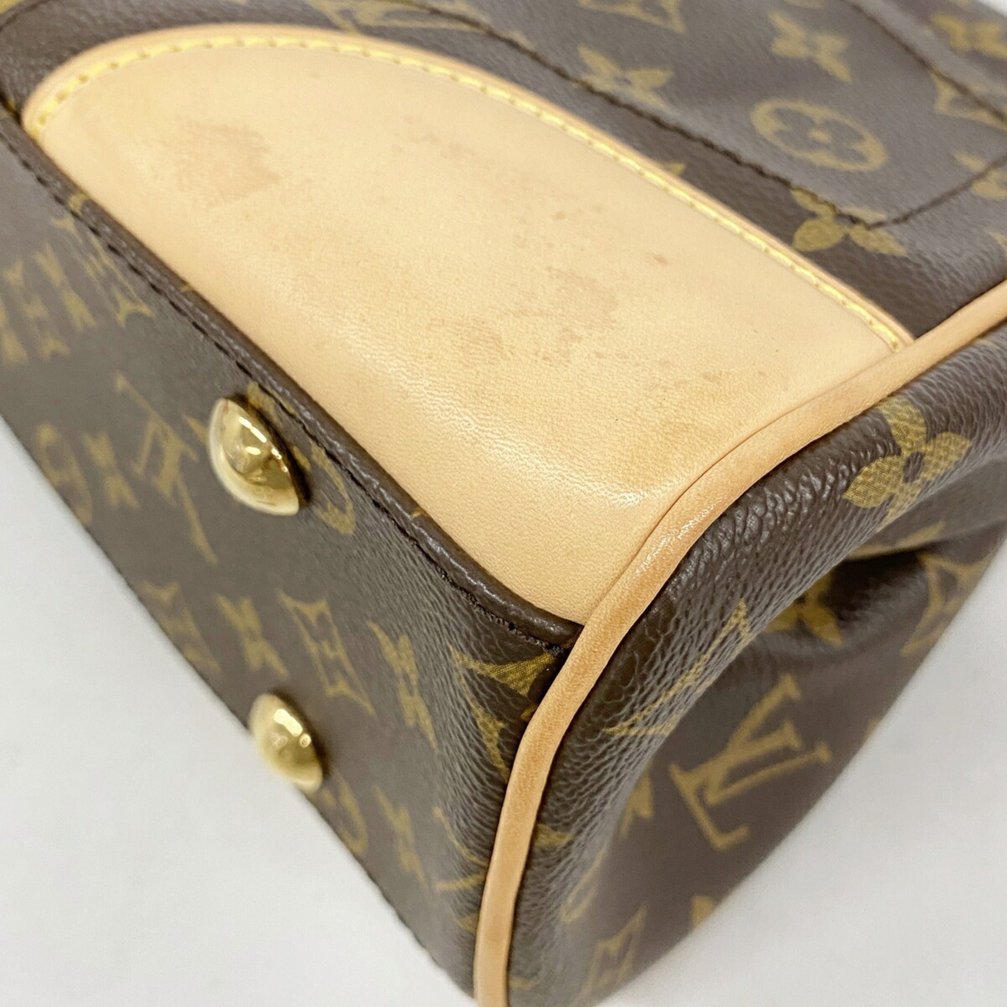 Louis Vuitton Brown Shoulder Bag (Pre-Owned)