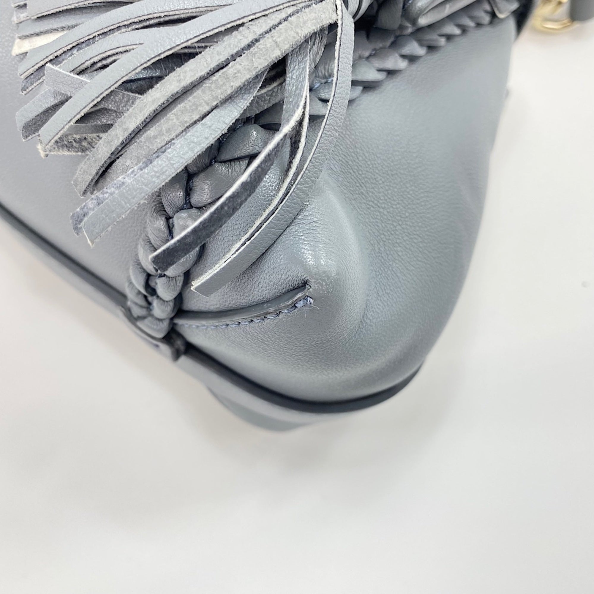 Chloé Gray Handbag (Pre-Owned)