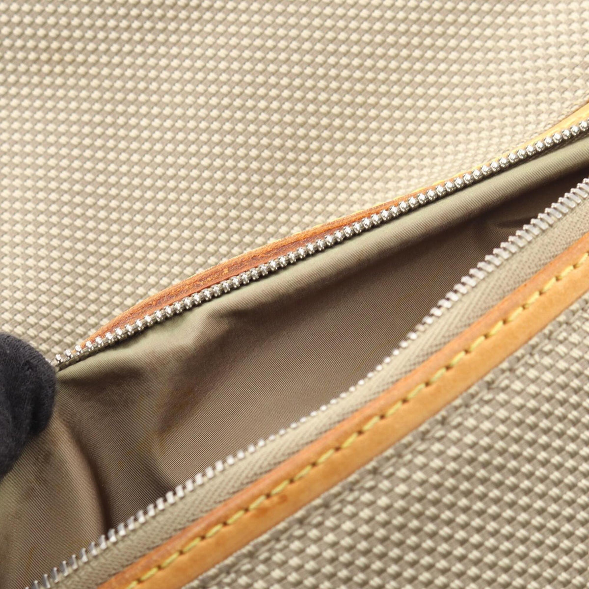 Louis Vuitton Beige Brown Canvas Leather Handbag Shoulder Bag (Pre-Owned)
