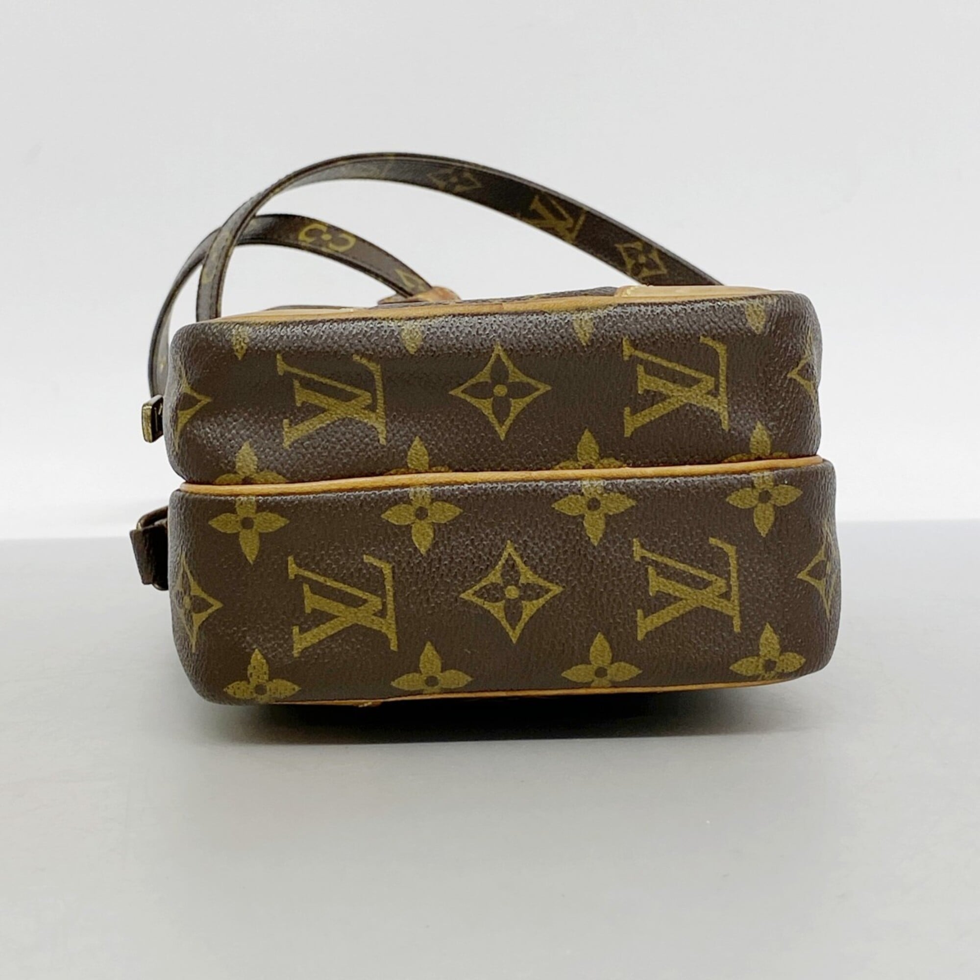 Louis Vuitton Brown Shoulder Bag (Pre-Owned)