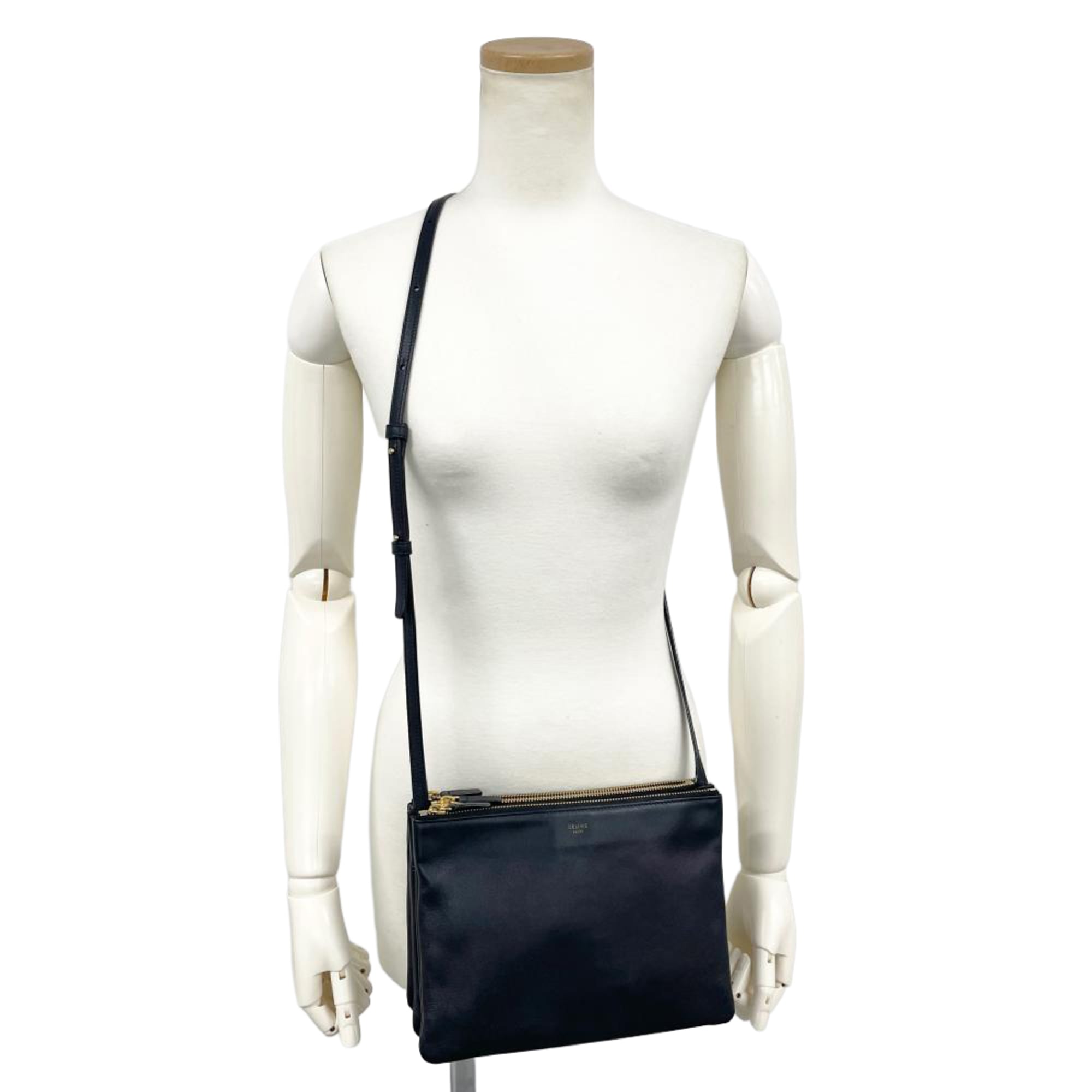 Celine Black Leather Shoulder Bag (Pre-Owned)