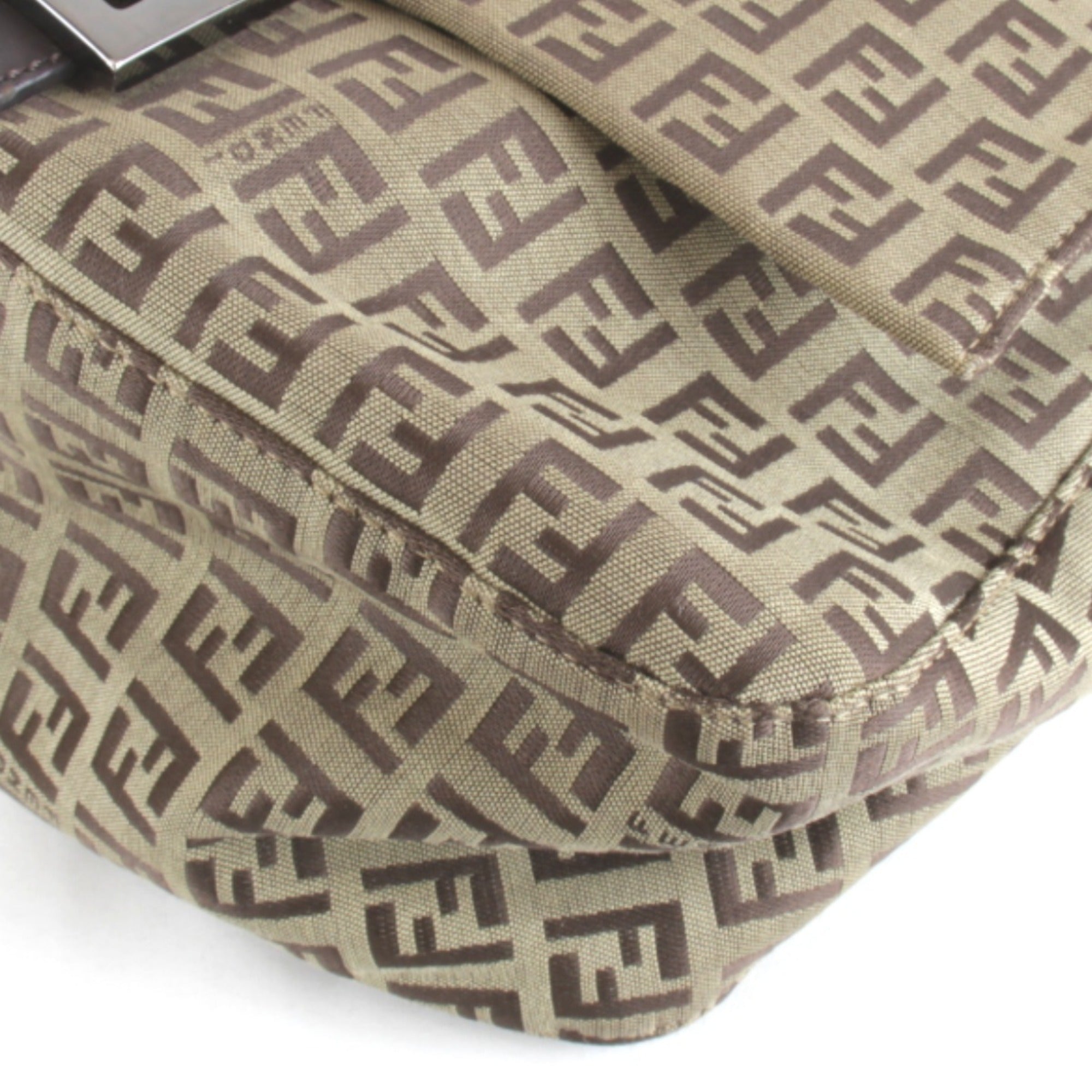 Fendi Beige Zucchino Shoulder Bag (Pre-Owned)