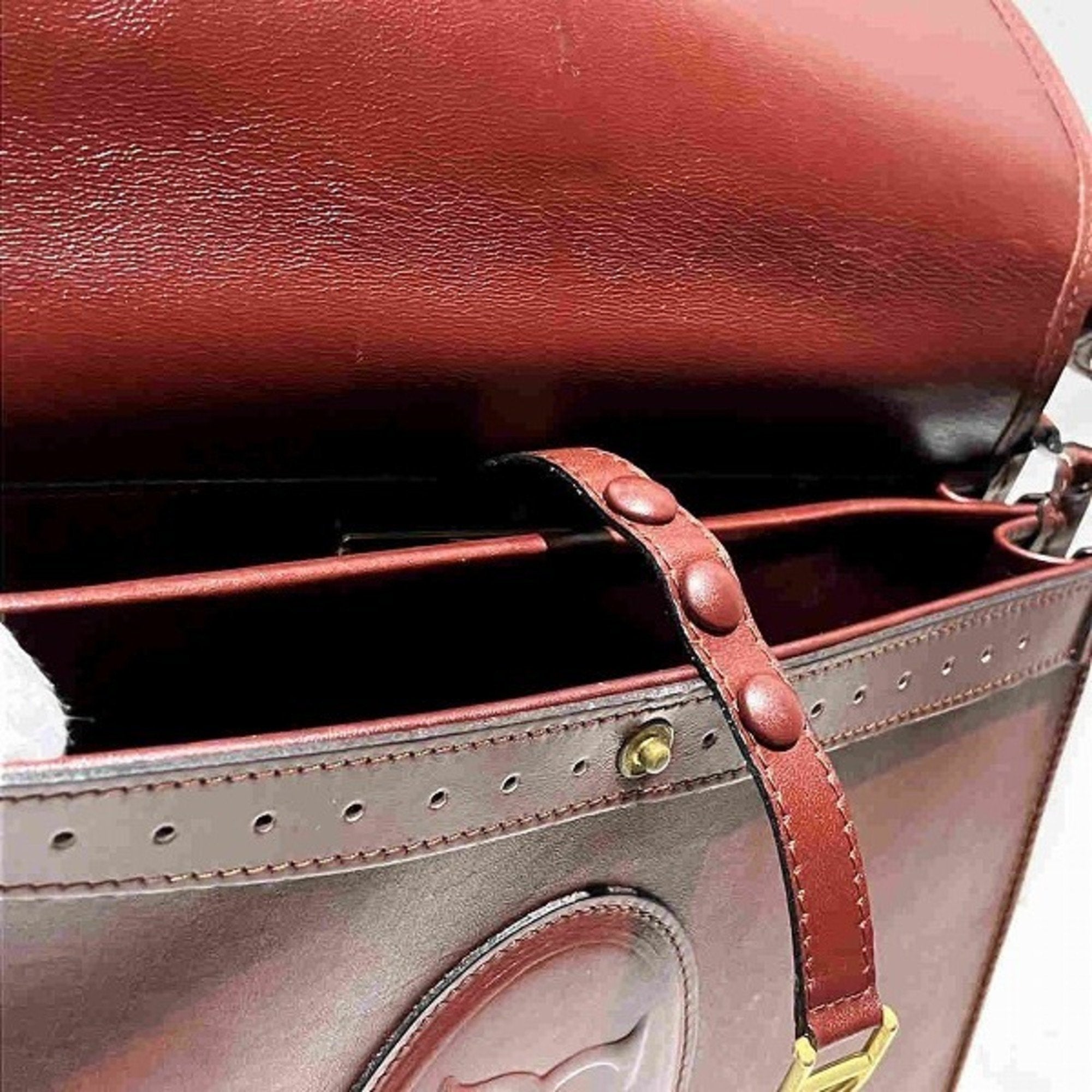 Cartier Must Bordeaux Leather Shoulder Bag (Pre-Owned)