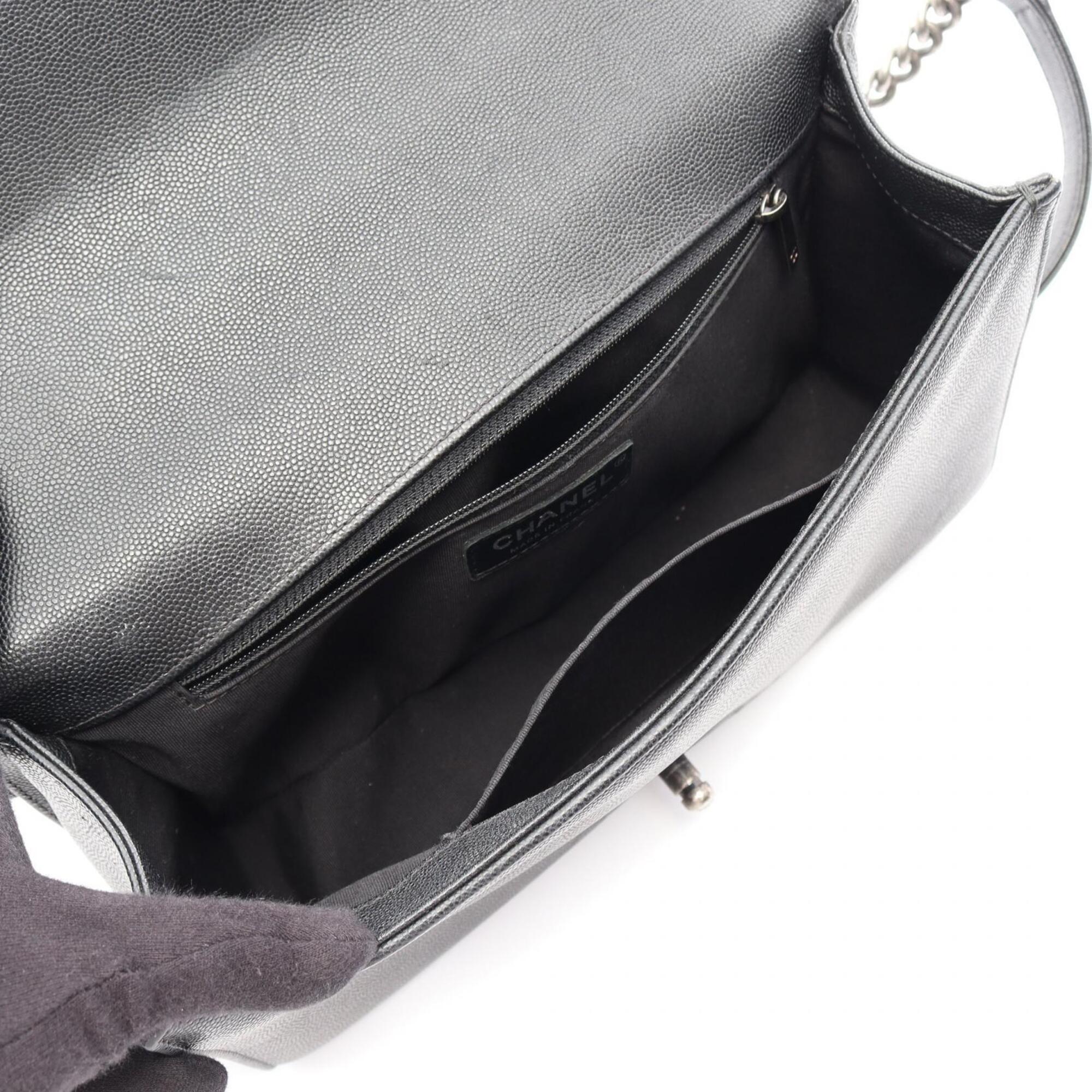 Chanel Black Grained Calfskin Handbag Shoulder Bag (Pre-Owned)