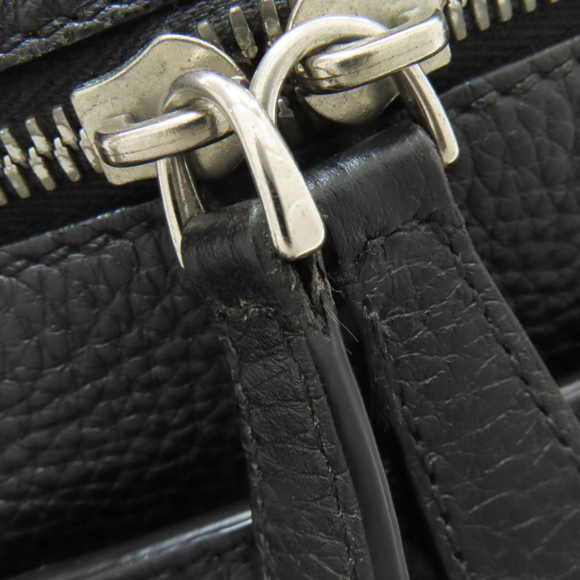 Fendi Black Leather Backpack (Pre-Owned)