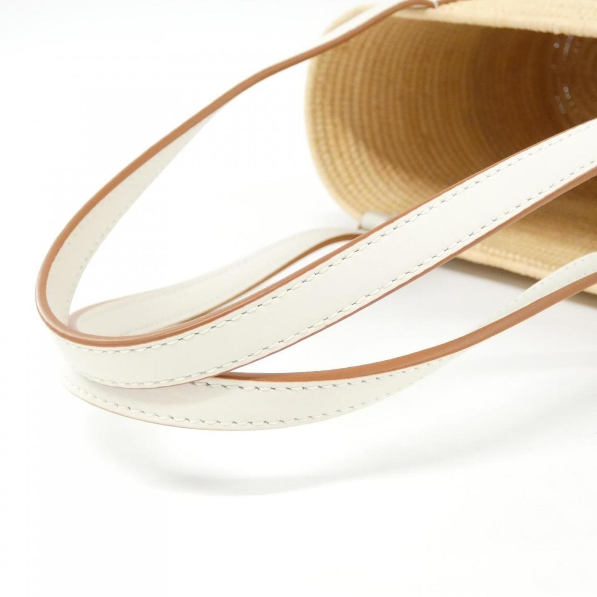 Loewe White Raffia Leather Basket Handbag (Pre-Owned)