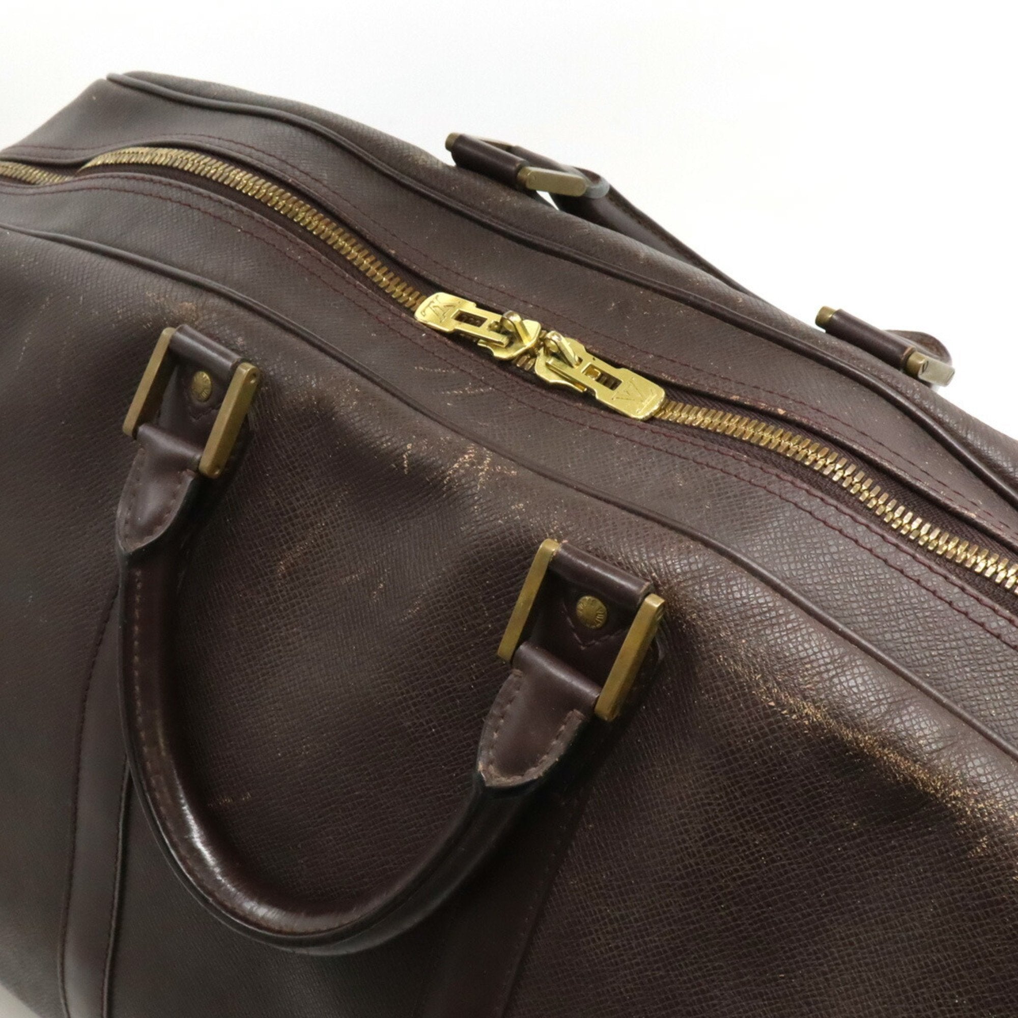 Louis Vuitton Acajou Taiga Leather Boston Bag (Pre-Owned)