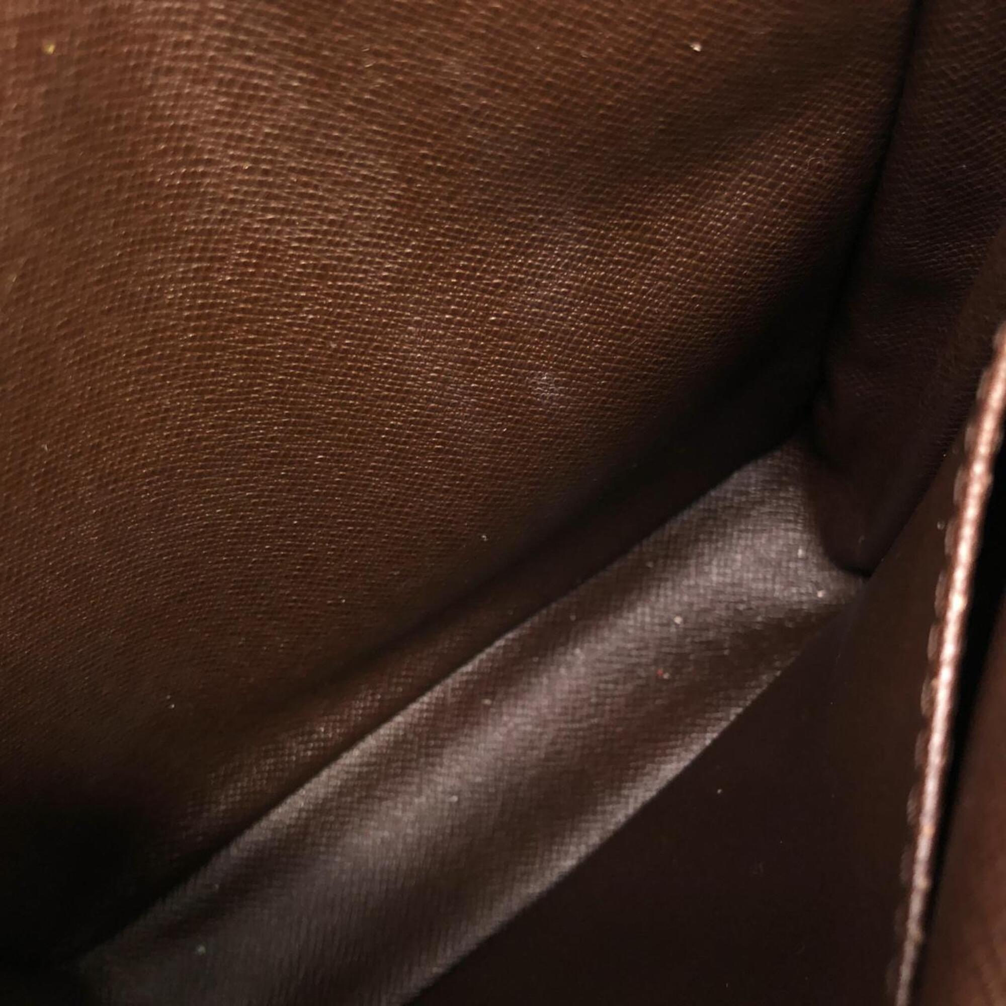 Louis Vuitton Brown Coated Canvas Shoulder Bag (Pre-Owned)
