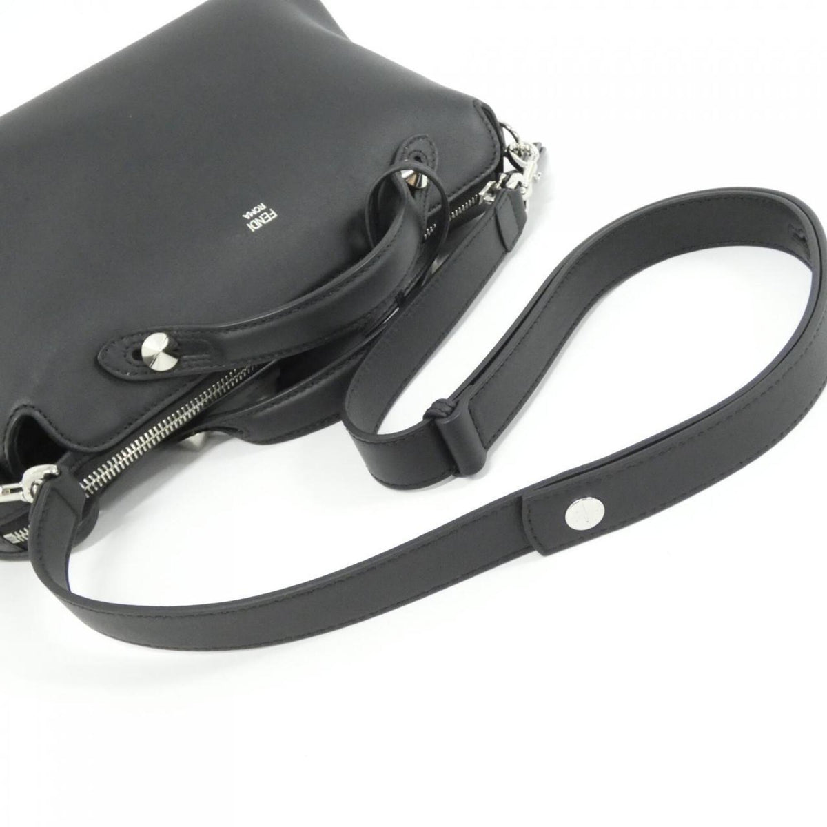 Fendi Black Leather Handbag (Pre-Owned)