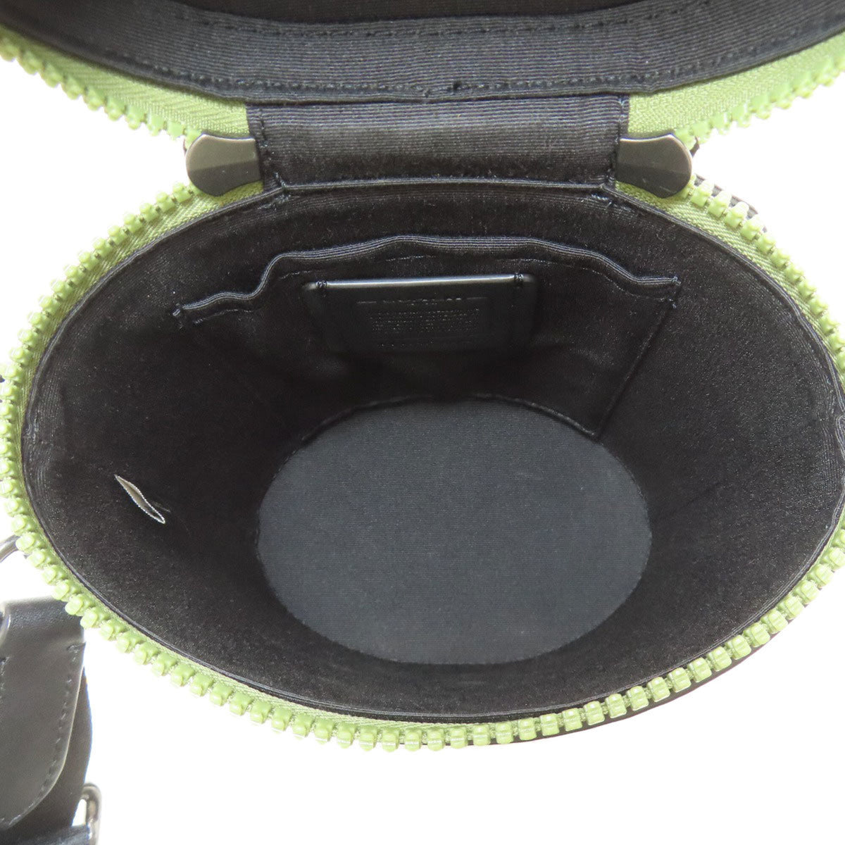 Coach Signature Black Green Pvc Shoulder Bag (Pre-Owned)