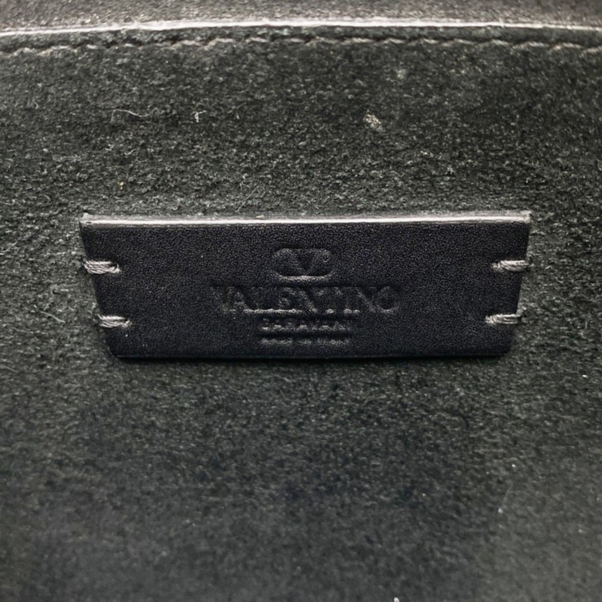 Valentino Garavani Black Leather Shoulder Bag (Pre-Owned)