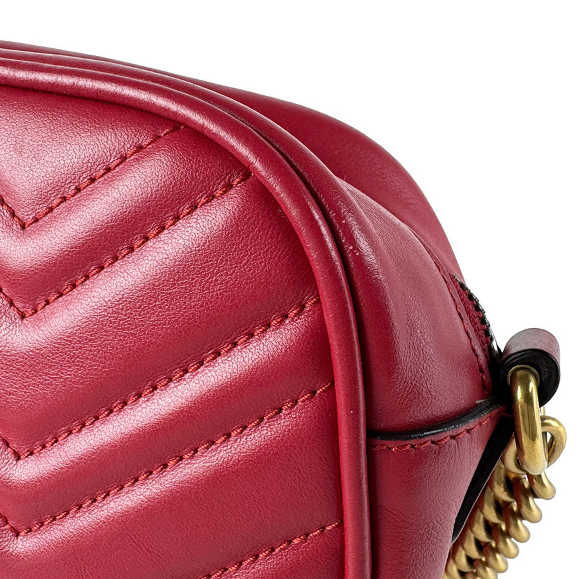 Gucci Red Color Leather Shoulder Bag (Pre-Owned)