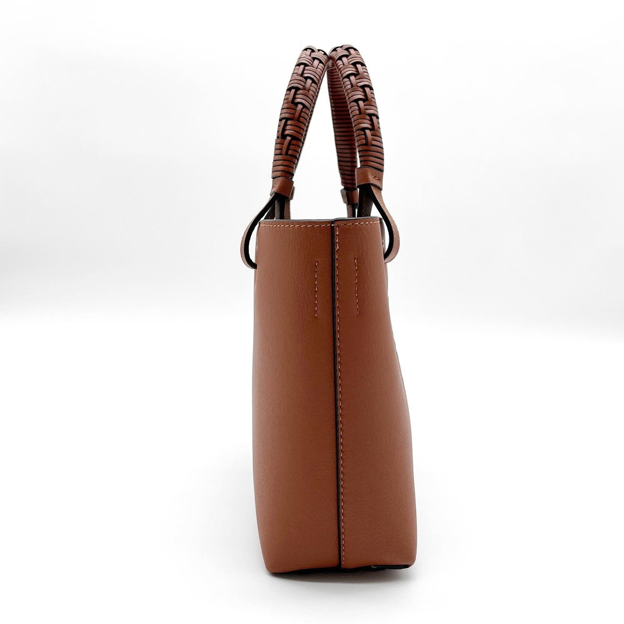 Loewe Brown Leather Shoulder Bag (Pre-Owned)