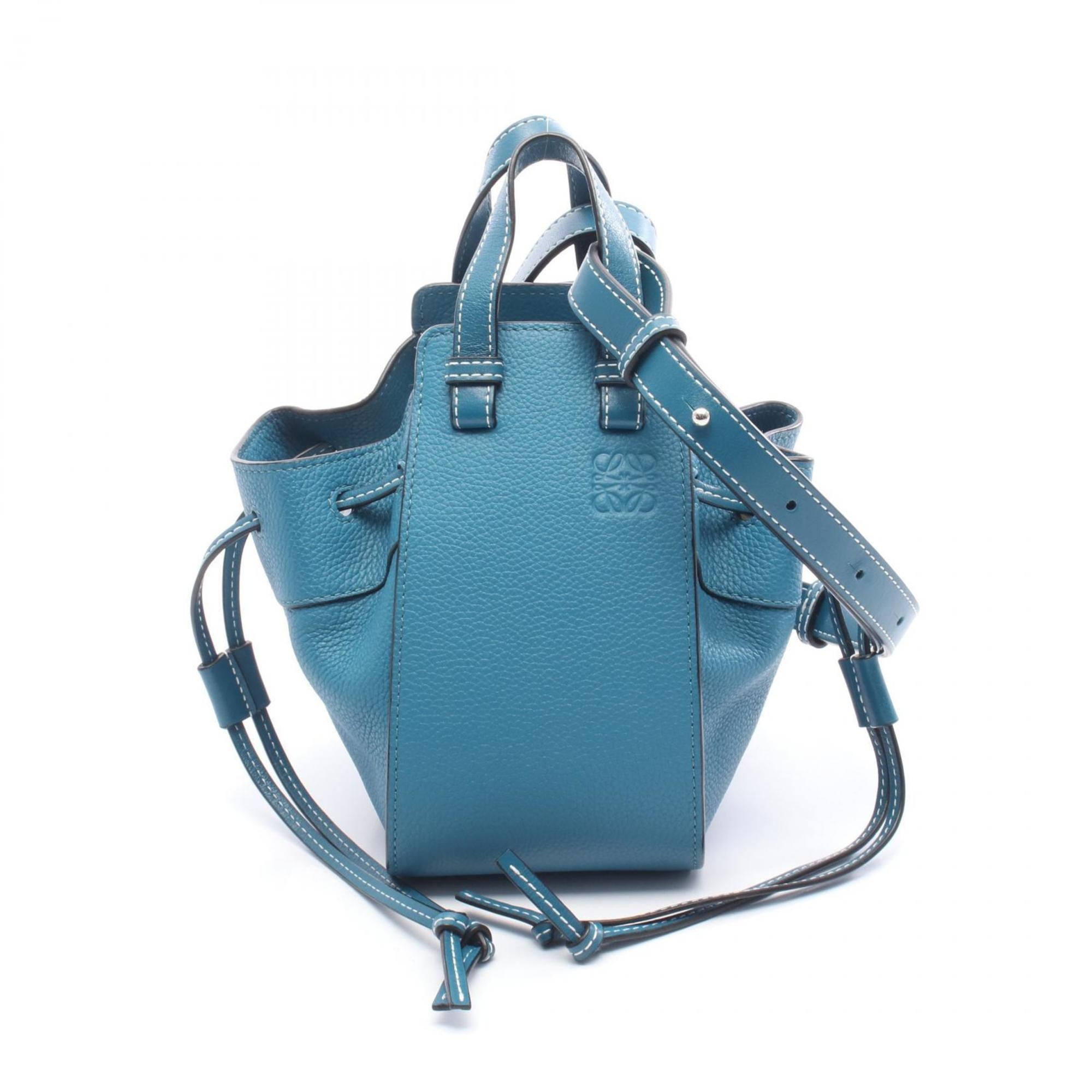 Loewe Blue Leather Handbag (Pre-Owned)