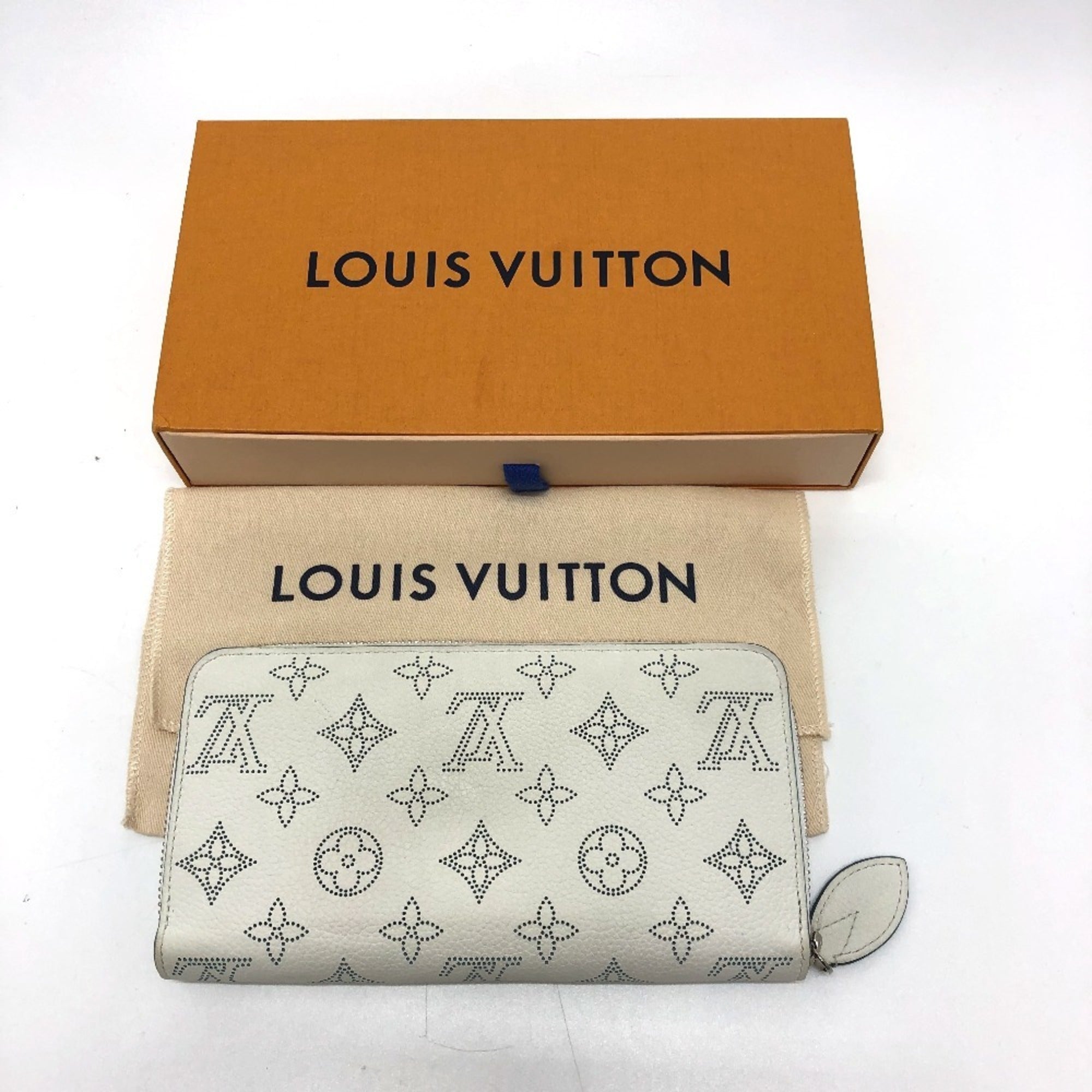 Louis Vuitton White Mahina Leather Long Wallet (Bi-Fold) (Pre-Owned)