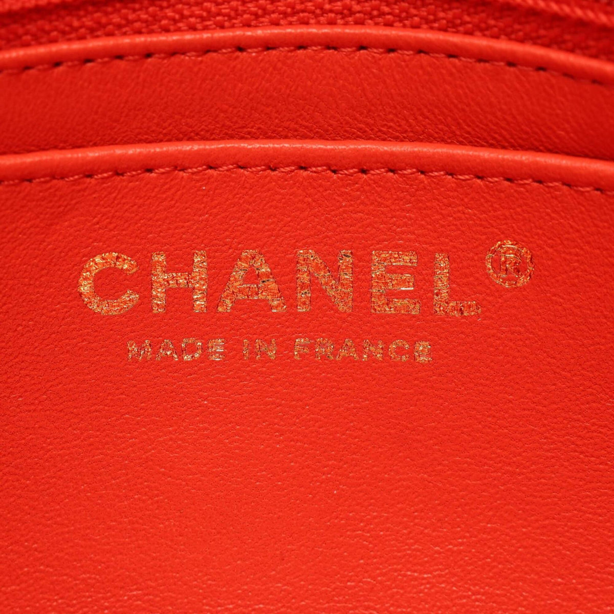 Chanel Red Color Leather Handbag Shoulder Bag (Pre-Owned)