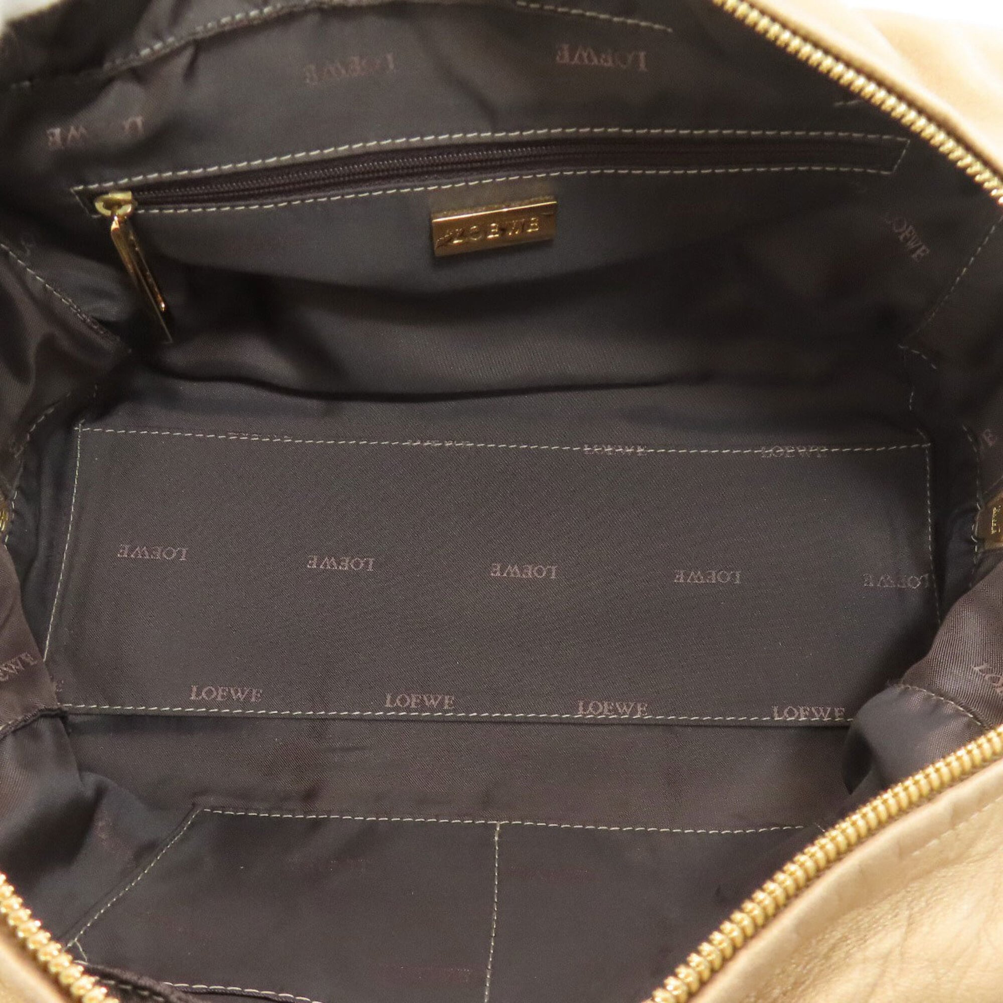 Loewe Amazona Gold Leather Handbag (Pre-Owned)
