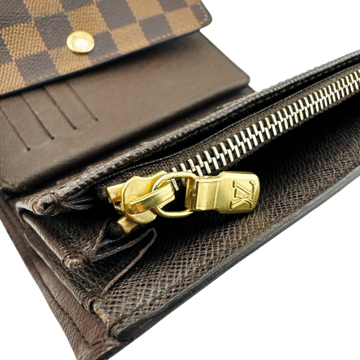 Louis Vuitton Damier Brown Leather Wallet (Tri-Fold) (Pre-Owned)