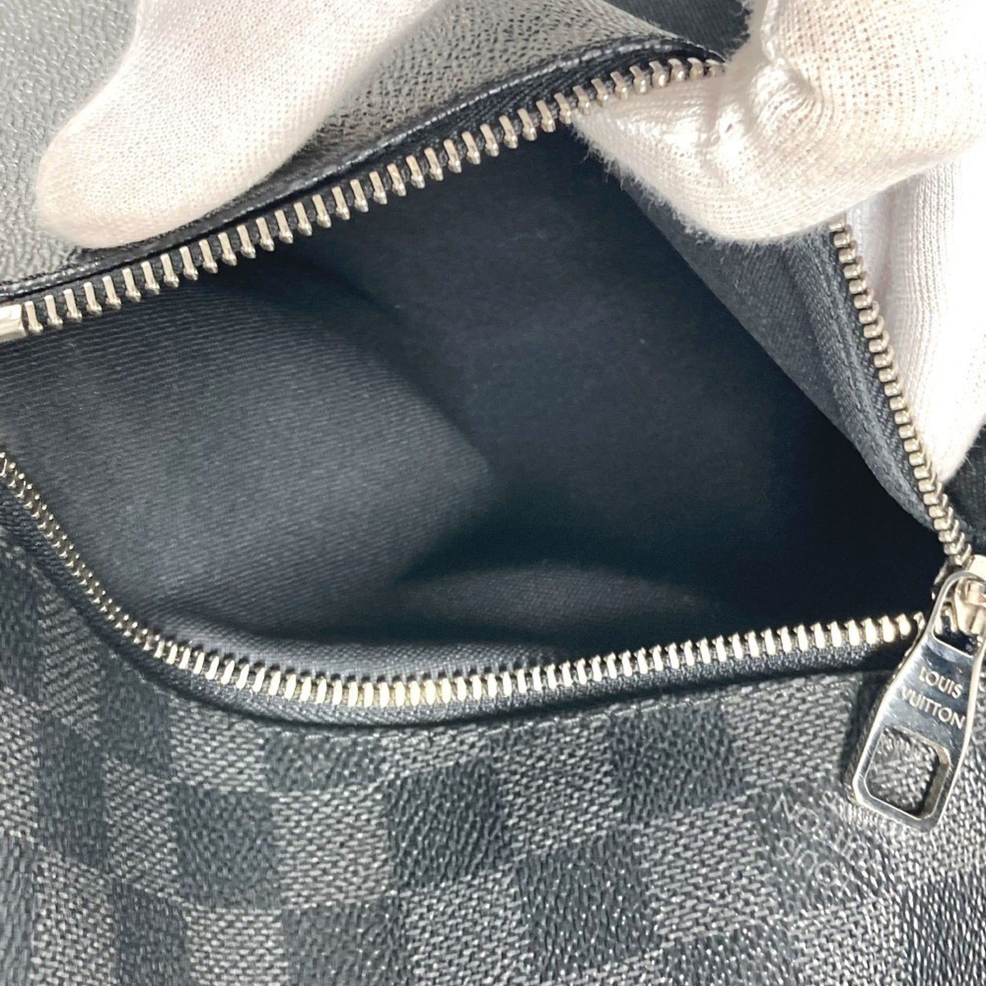 Louis Vuitton Black Damier Graphite Shoulder Bag (Pre-Owned)