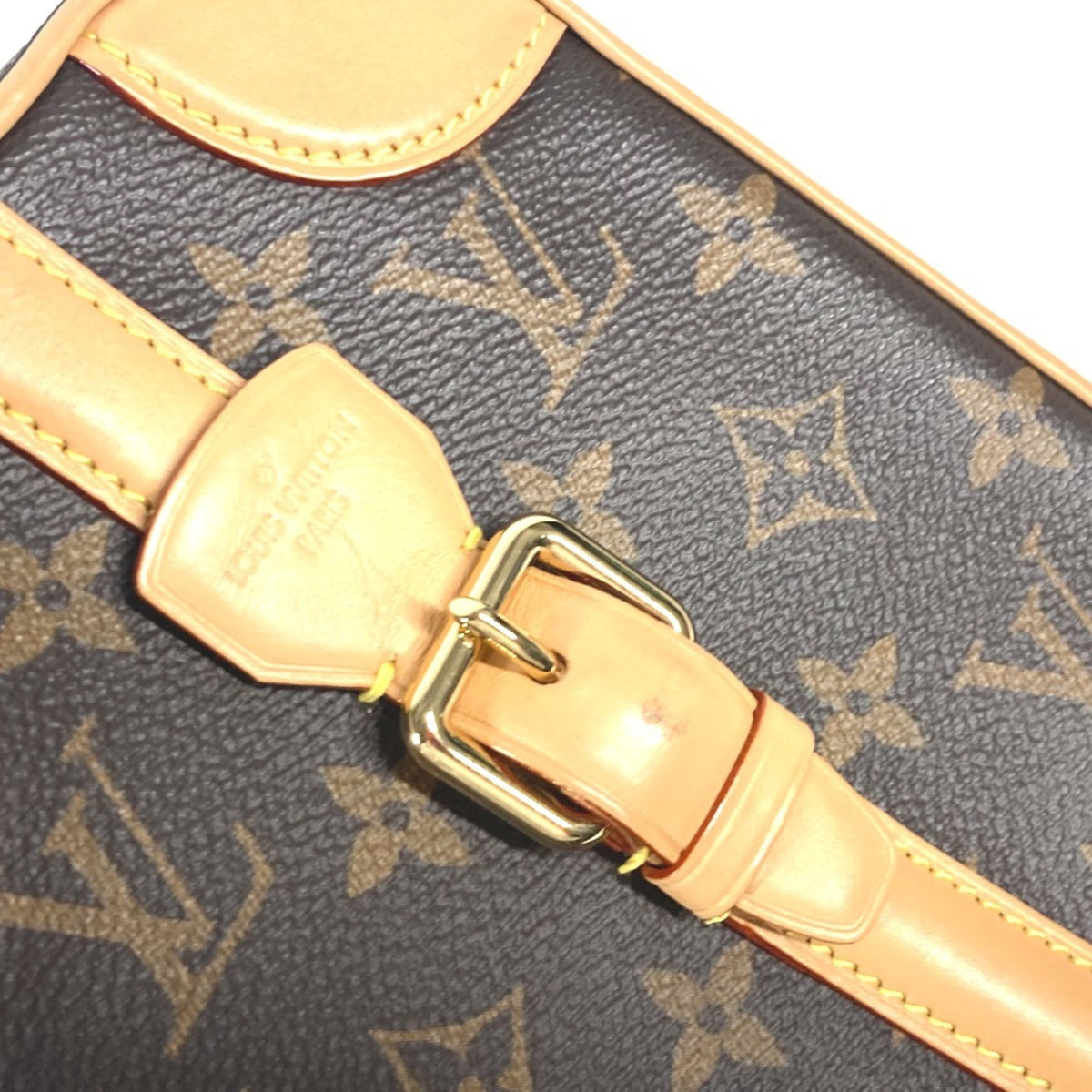 Louis Vuitton Brown Monogram Handbag Pochette Shoulder Bag (Pre-Owned)