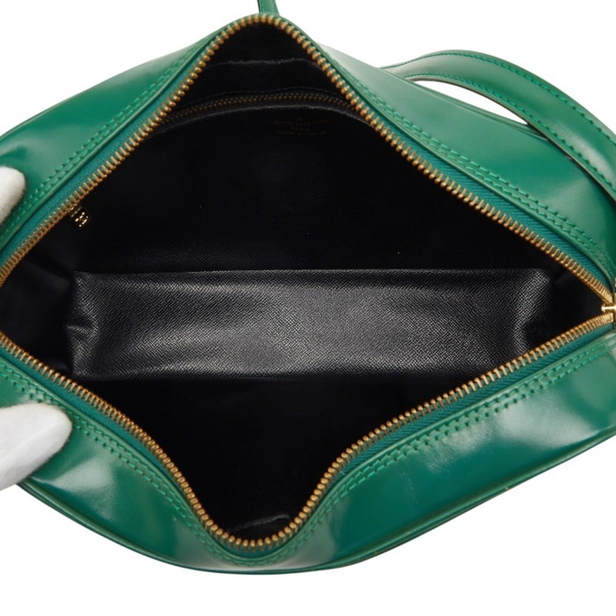 Louis Vuitton Epi Borneo Green Leather Shoulder Bag (Pre-Owned)