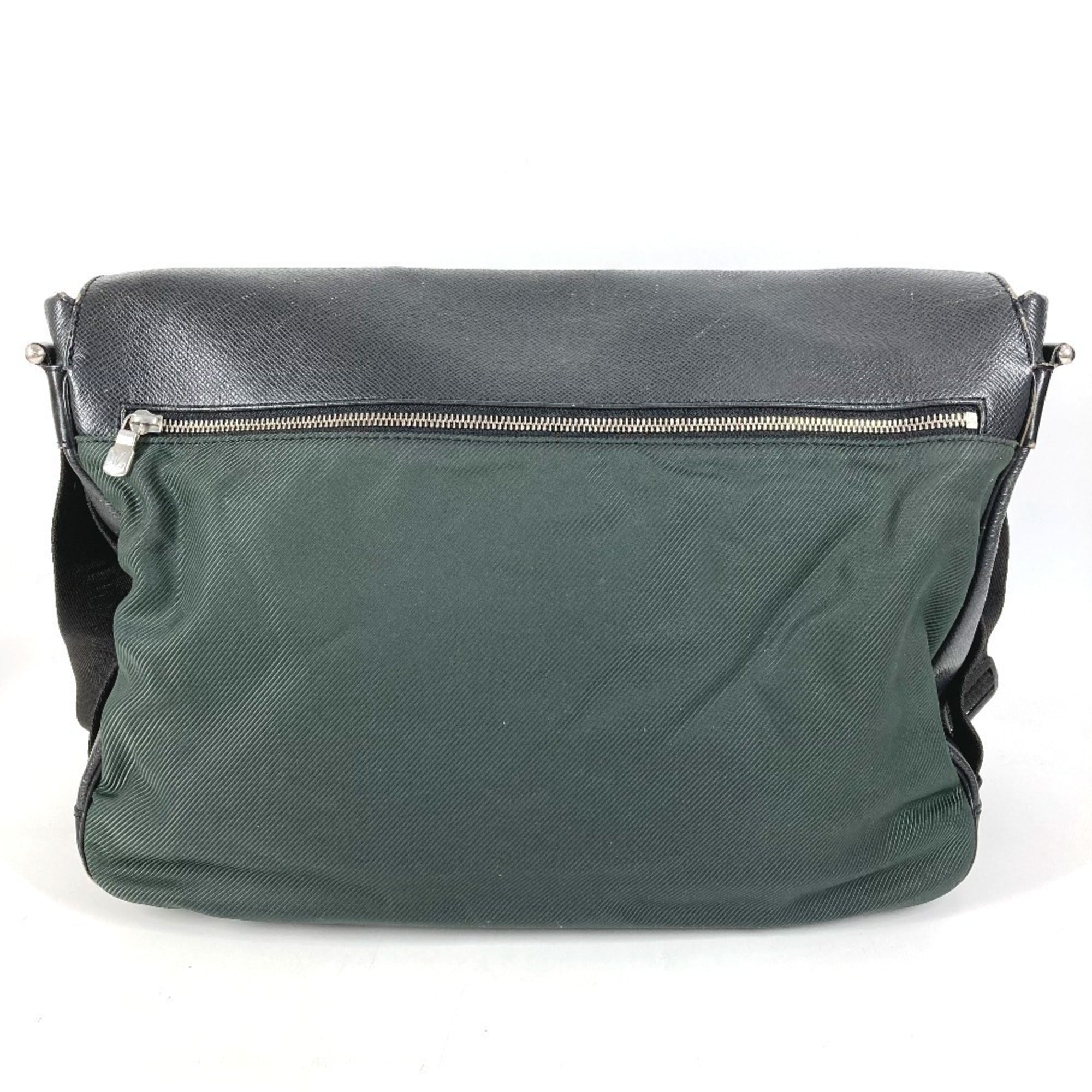Louis Vuitton Taiga Black Khaki Taiga Leather Nylon Messenger Bag Shoulder Bag (Pre-Owned)