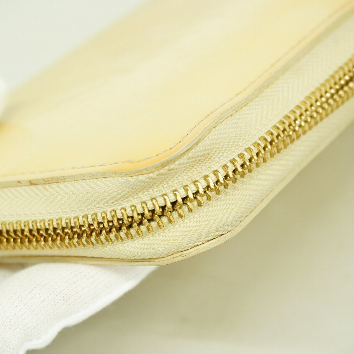 Louis Vuitton Blanc Corail Long Wallet (Bi-Fold) (Pre-Owned)