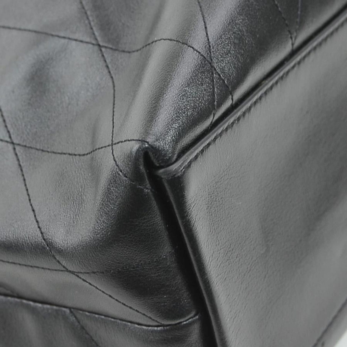 Coach Black Leather Shoulder Bag (Pre-Owned)