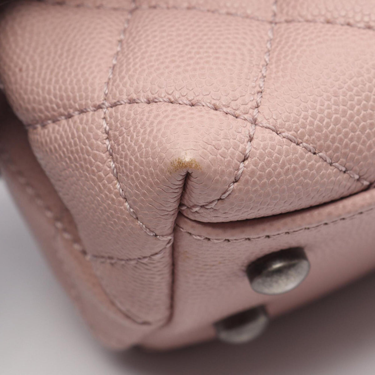 Chanel Matelasse Pink Grained Calfskin Handbag (Pre-Owned)