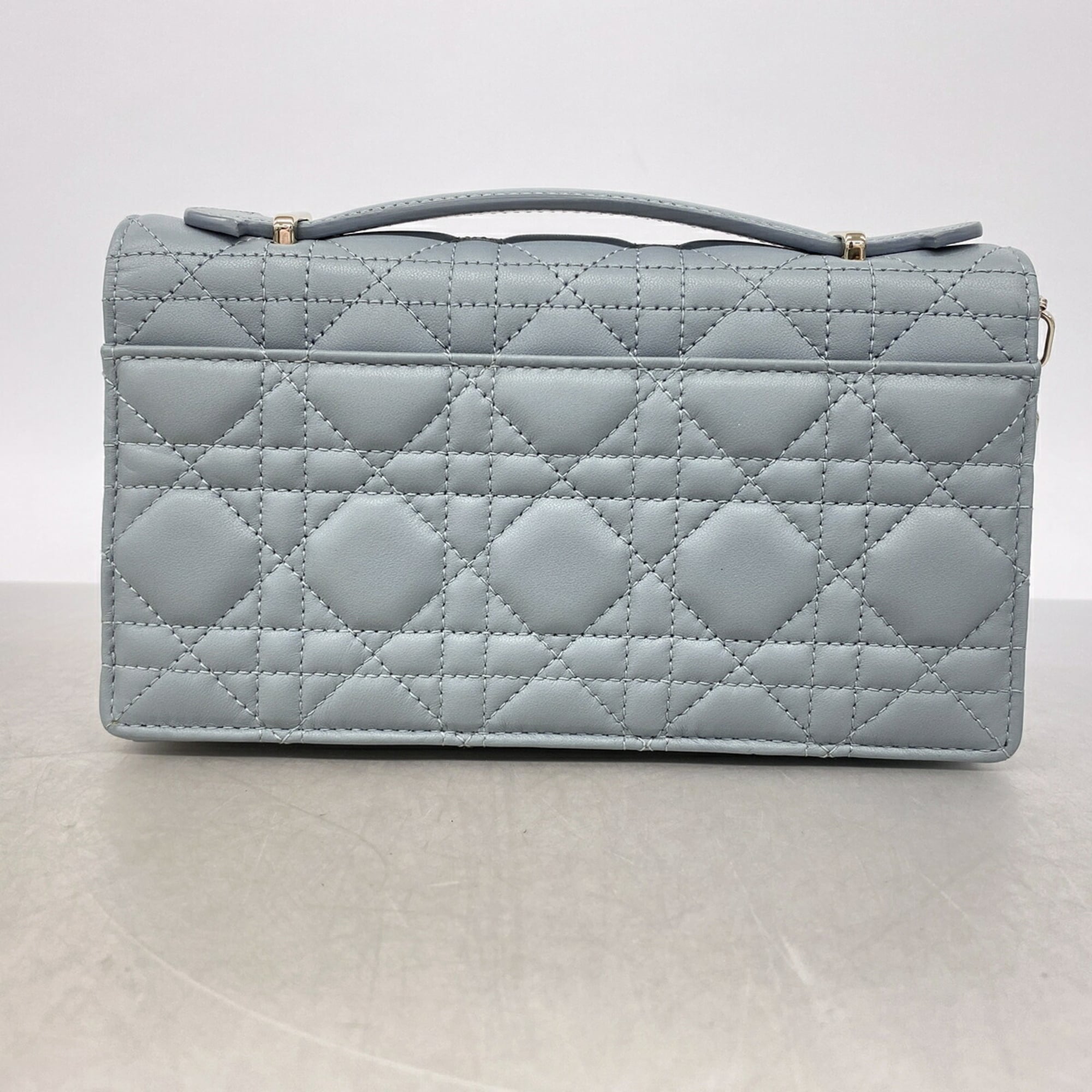 Christian Dior Blue Leather Handbag (Pre-Owned)