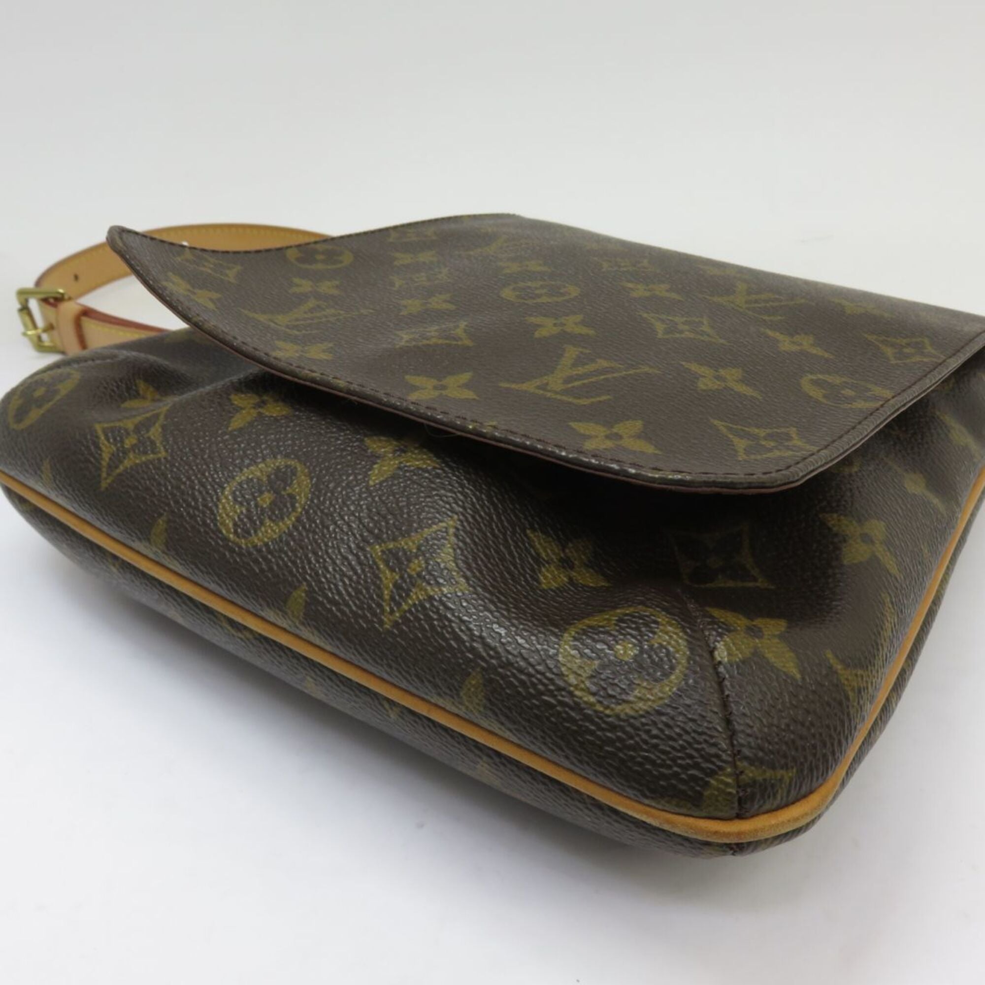 Louis Vuitton Monogram Monogram Monogram Shoulder Bag (Pre-Owned)