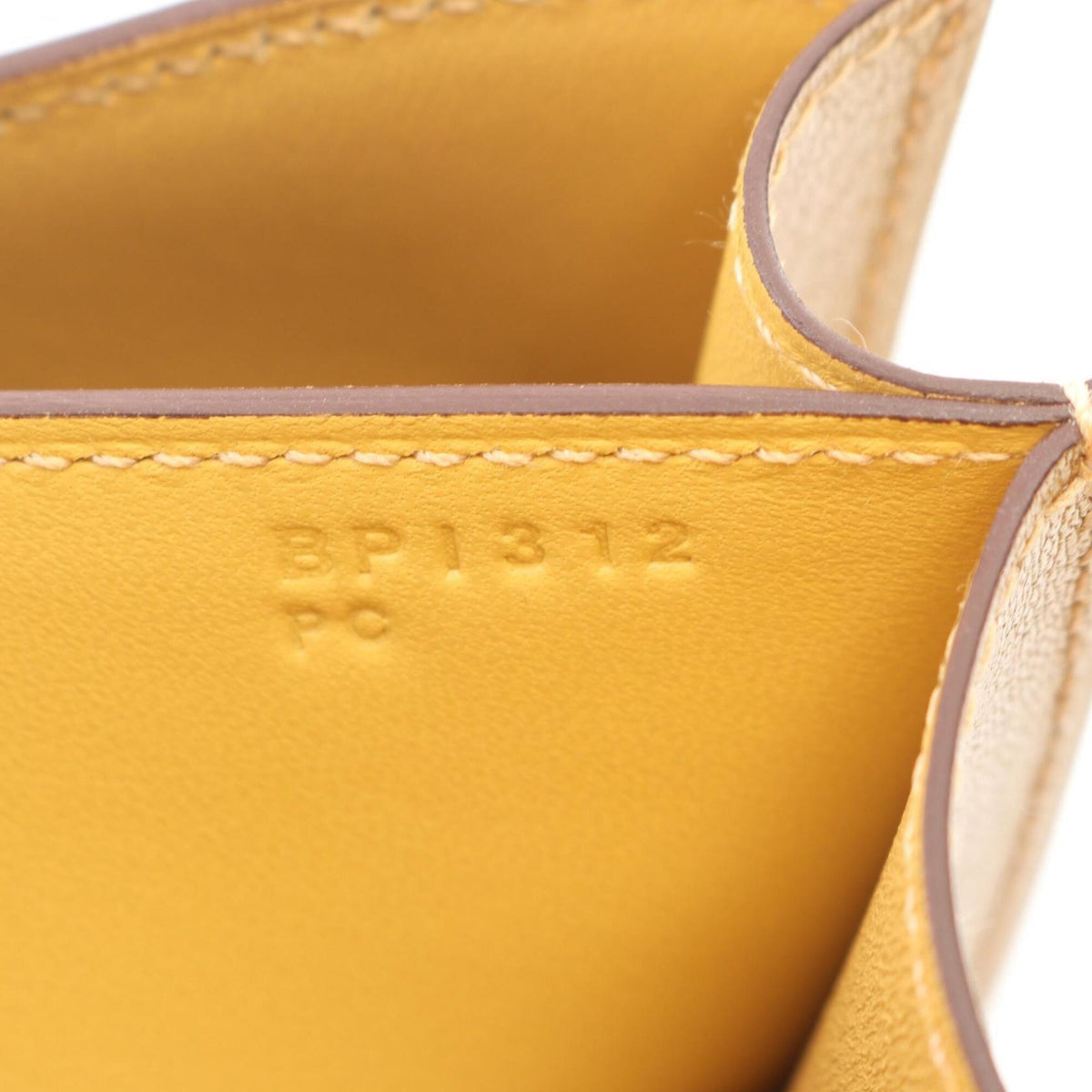 Hermes Gold Leather Chevre Leather Shoulder Bag (Pre-Owned)