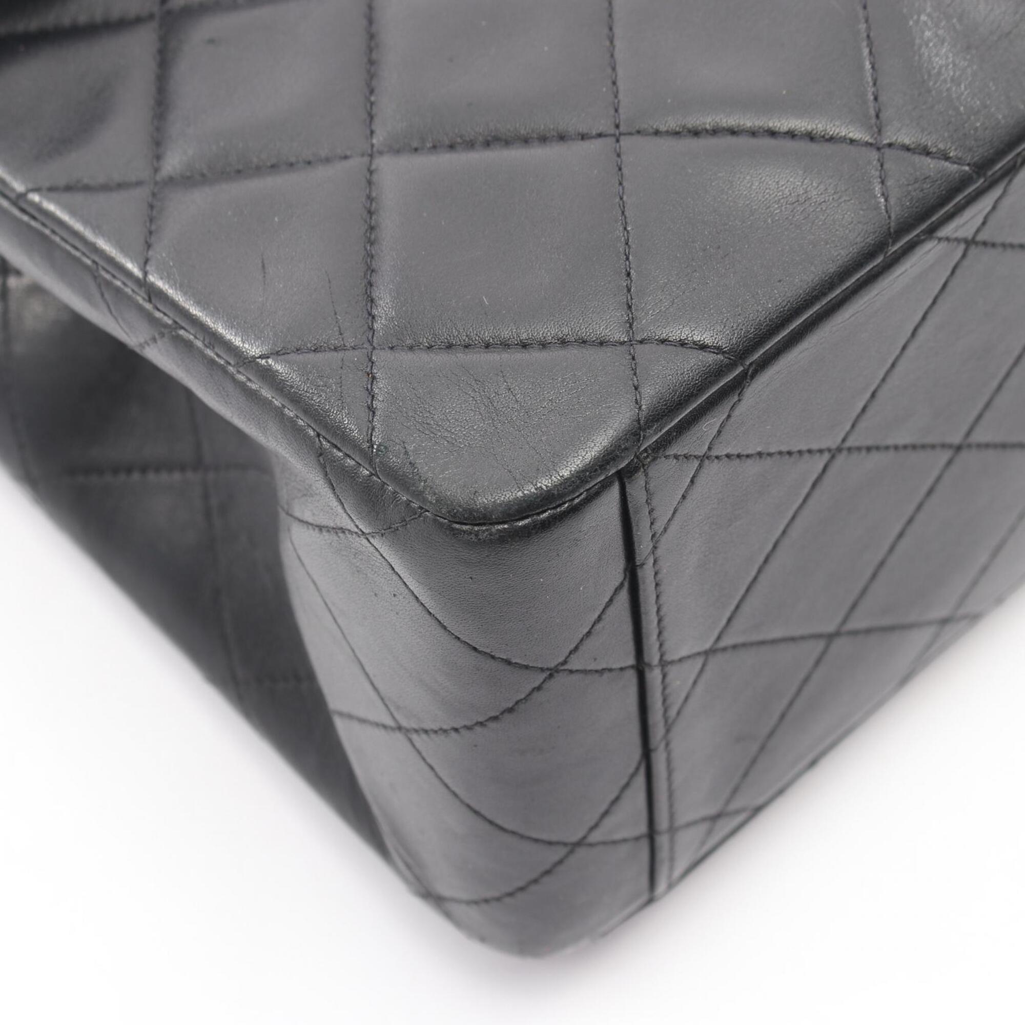 Chanel Black Leather Handbag Shoulder Bag (Pre-Owned)