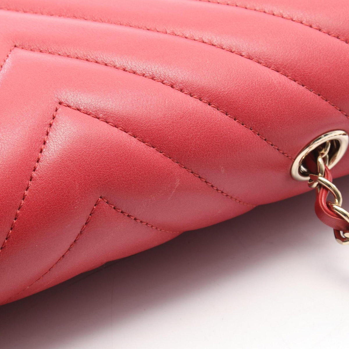 Chanel Red Color Leather Handbag Shoulder Bag (Pre-Owned)