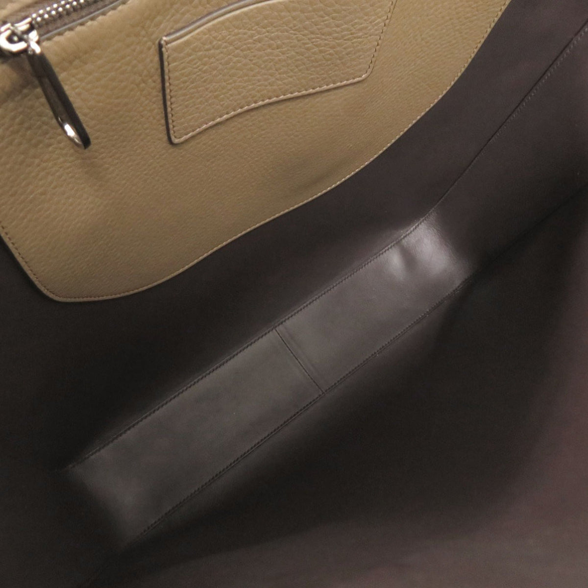 Burberry Brown Leather Tote Bag (Pre-Owned)