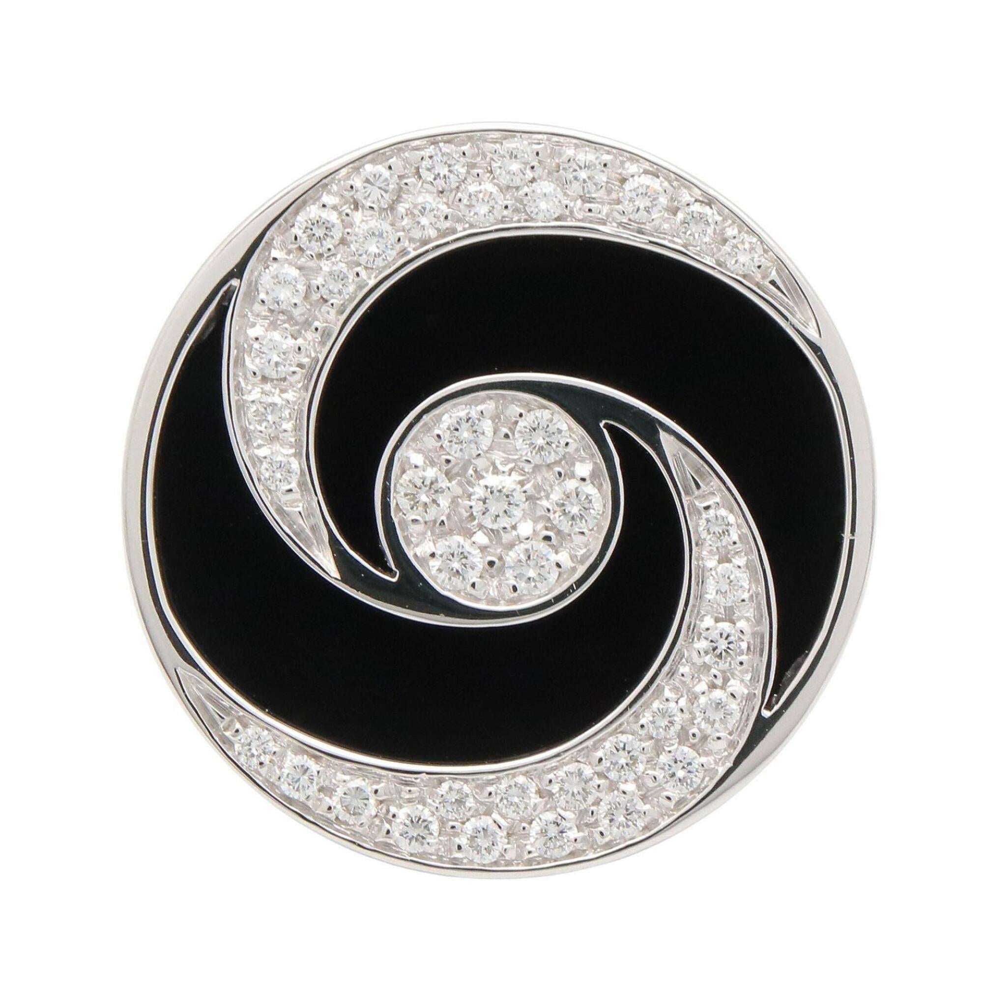 Bvlgari Silver Black Clear White Gold (18K) Stainless Steel Band Ring (Pre-Owned)
