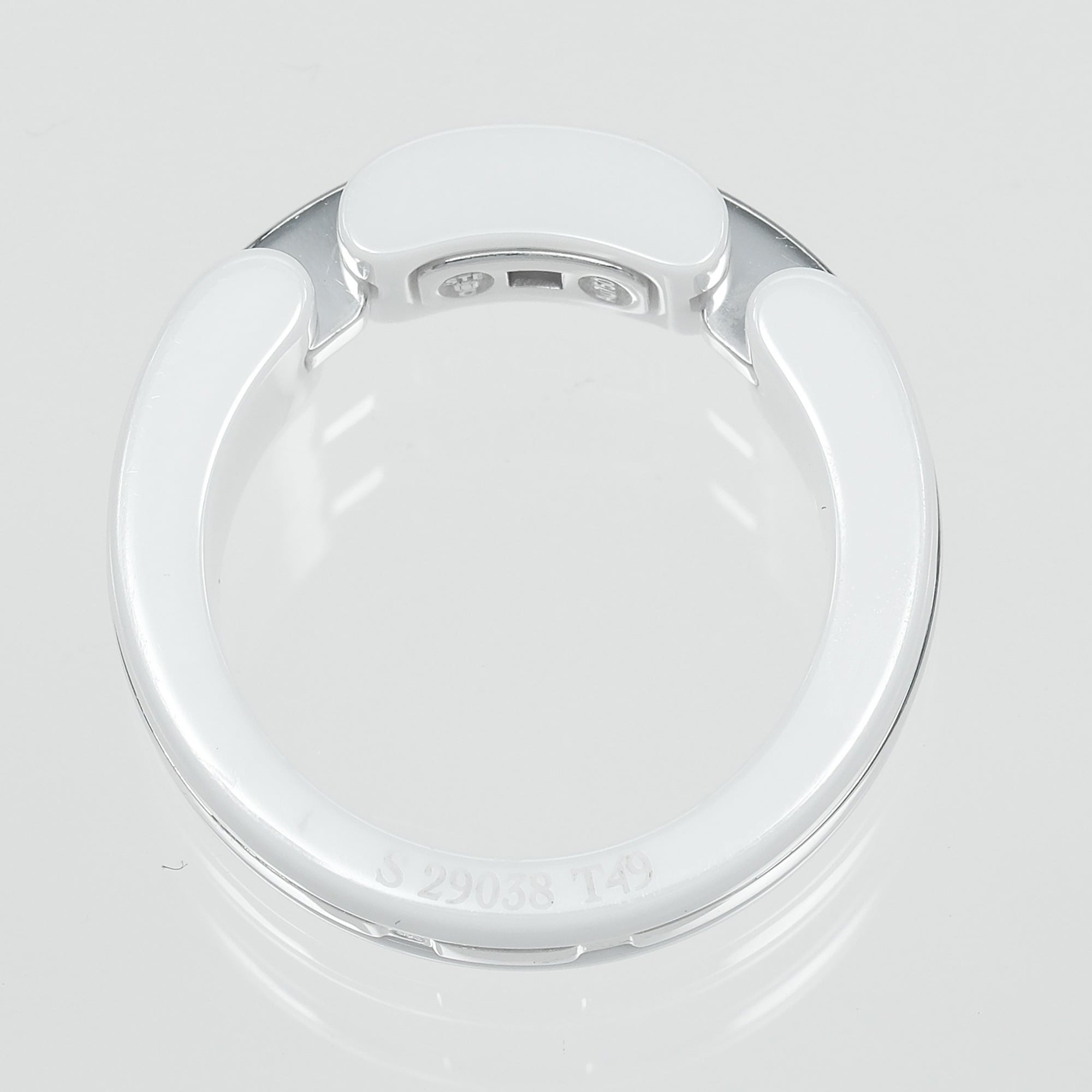 Chanel White Gold (18K) Ceramic Band Ring (Pre-Owned)