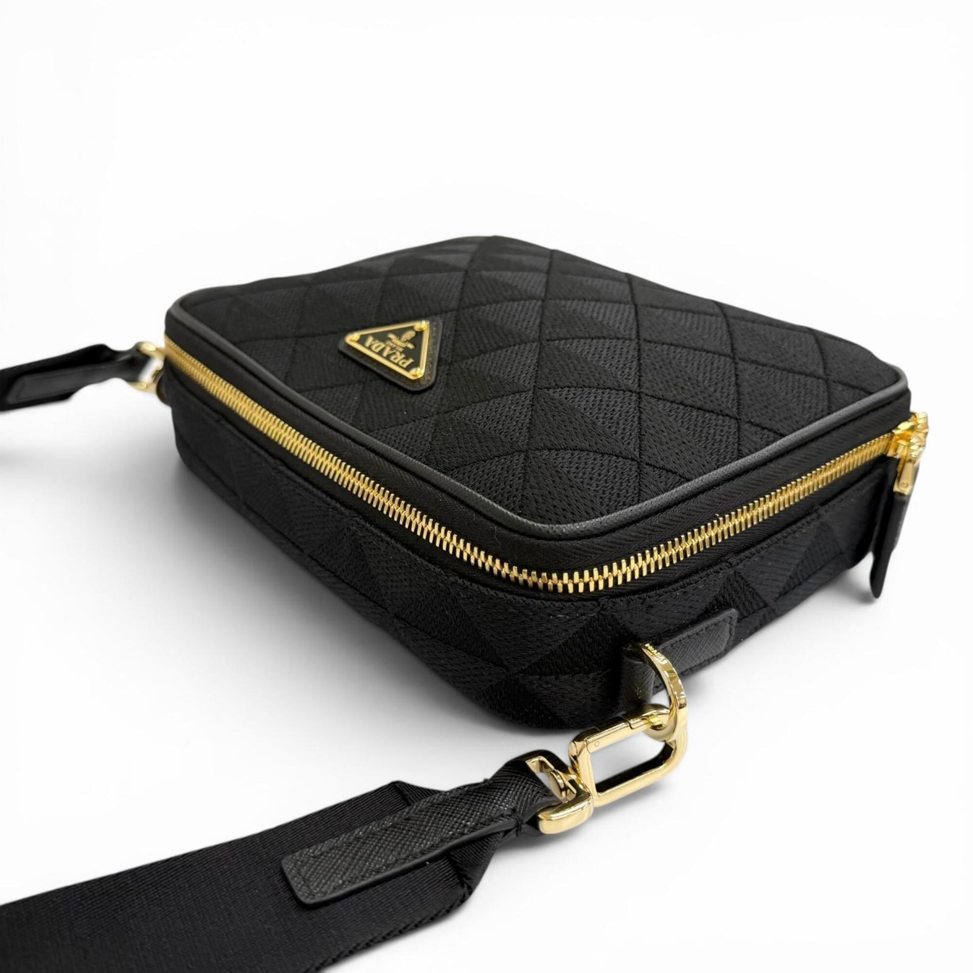 Prada Black Leather Shoulder Bag (Pre-Owned)