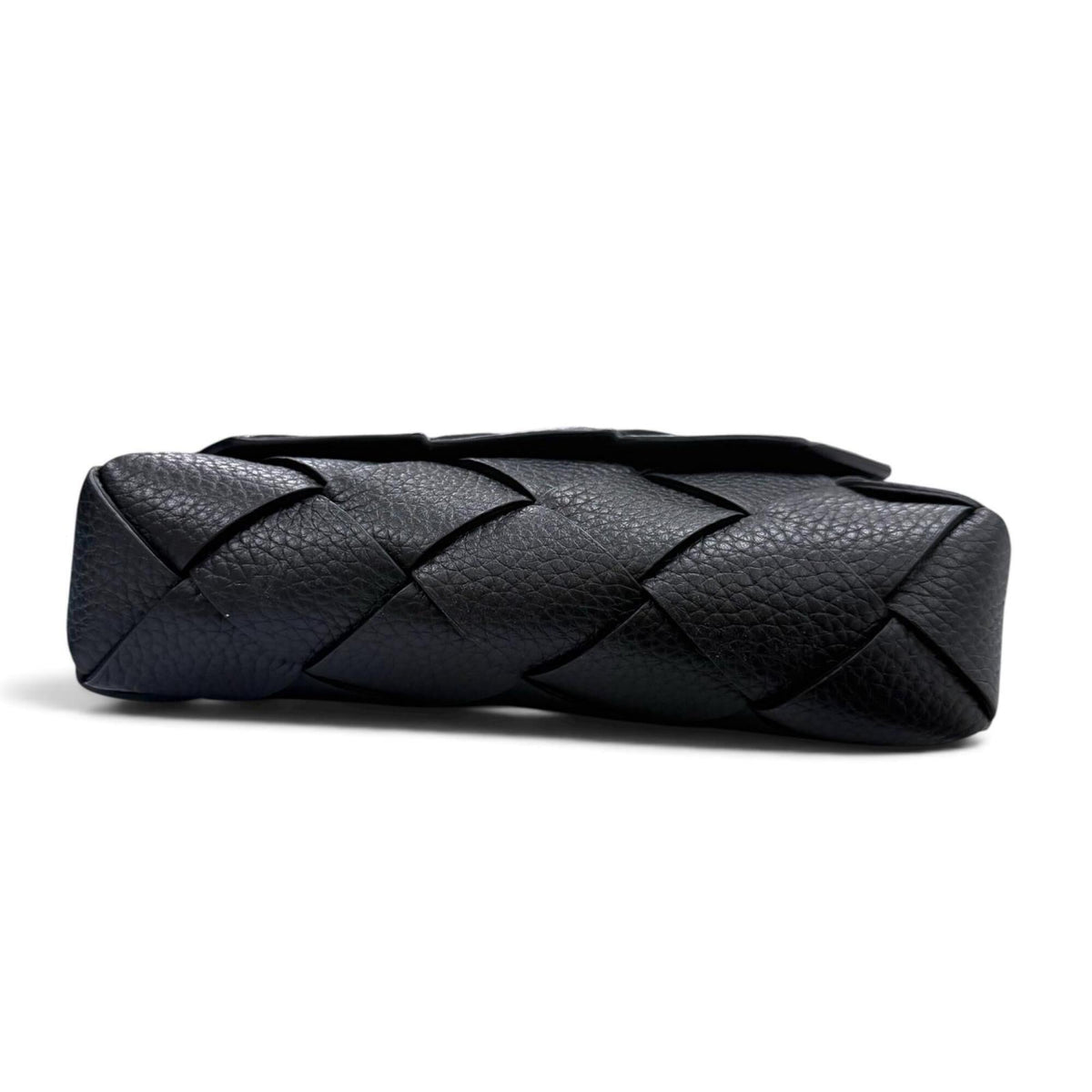 Bottega Veneta Black Leather Shoulder Bag (Pre-Owned)