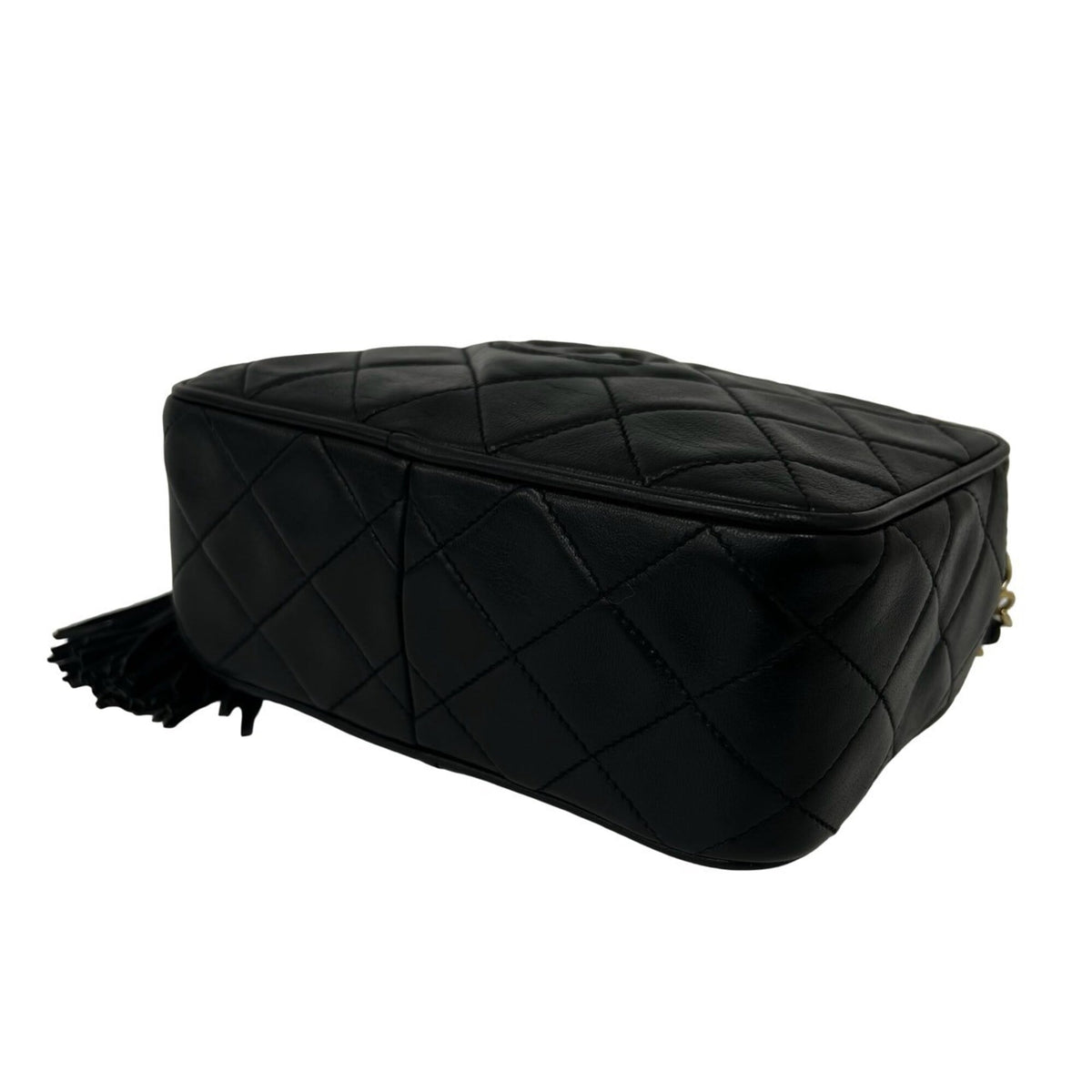 Chanel Black Leather Shoulder Bag (Pre-Owned)