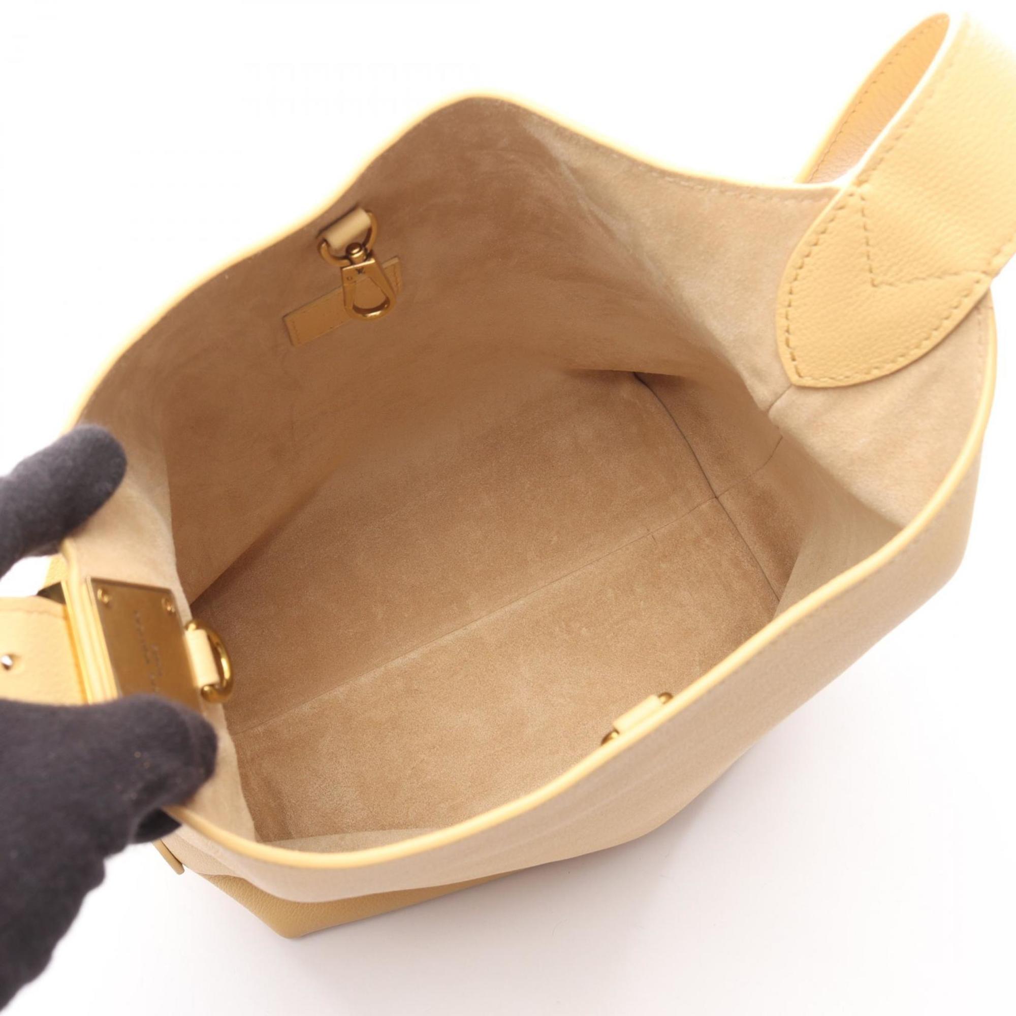 Louis Vuitton Beige Leather Shoulder Bag (Pre-Owned)