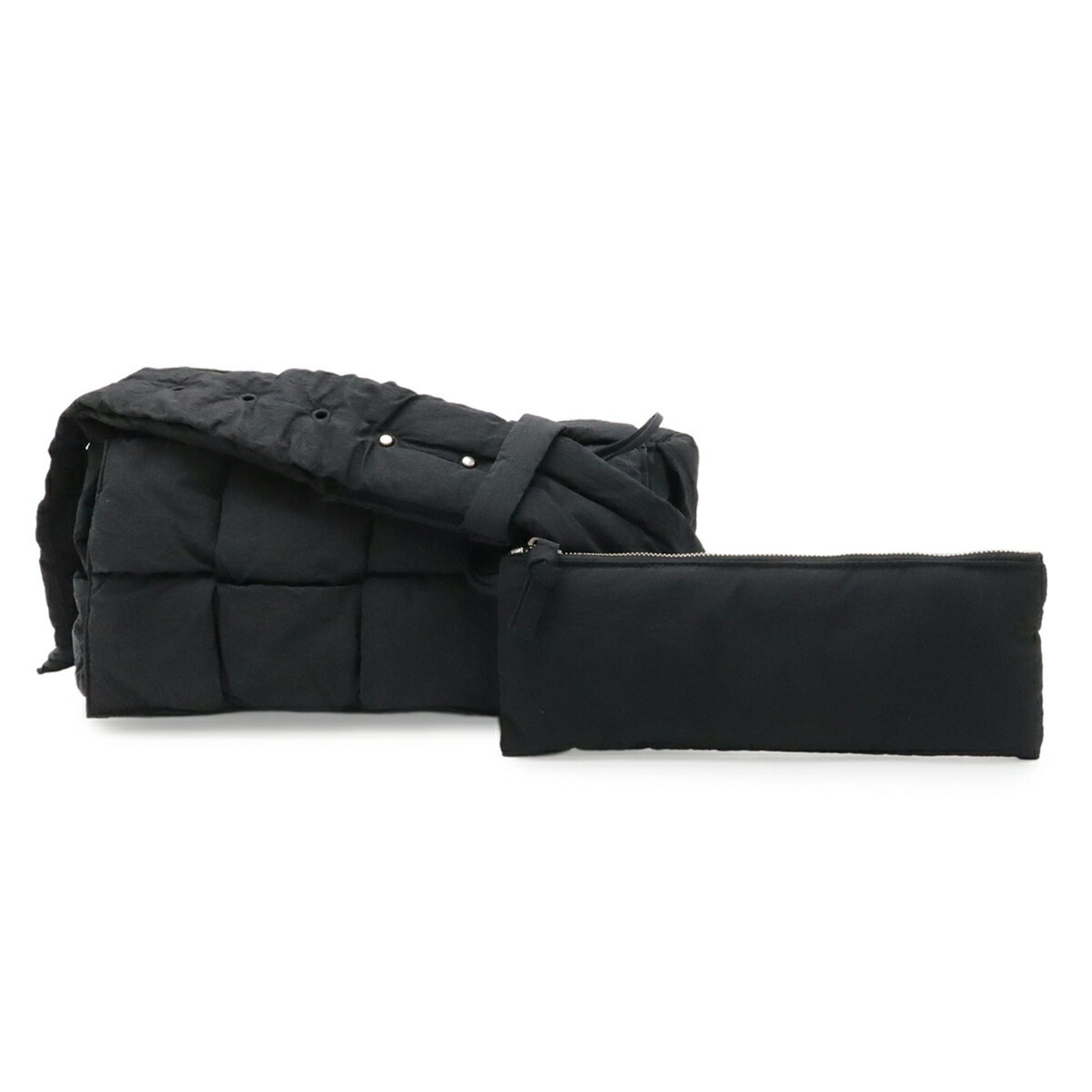 Bottega Veneta Black Nylon Shoulder Bag (Pre-Owned)