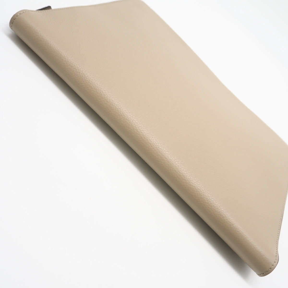 Fendi Beige Leather Clutch Bag (Pre-Owned)