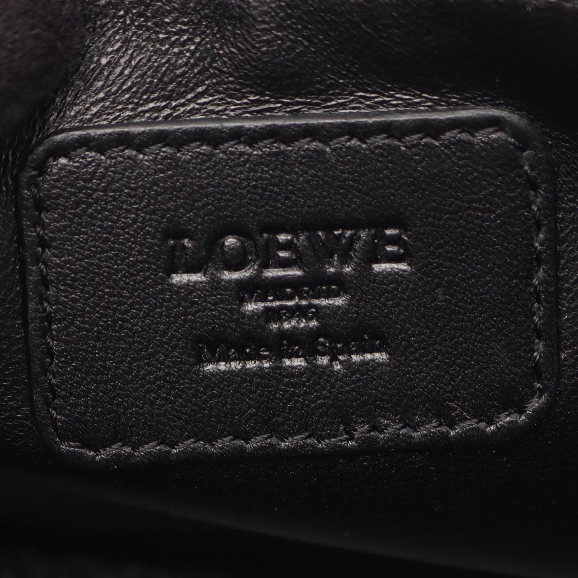Loewe Beige Black Leather Handbag (Pre-Owned)