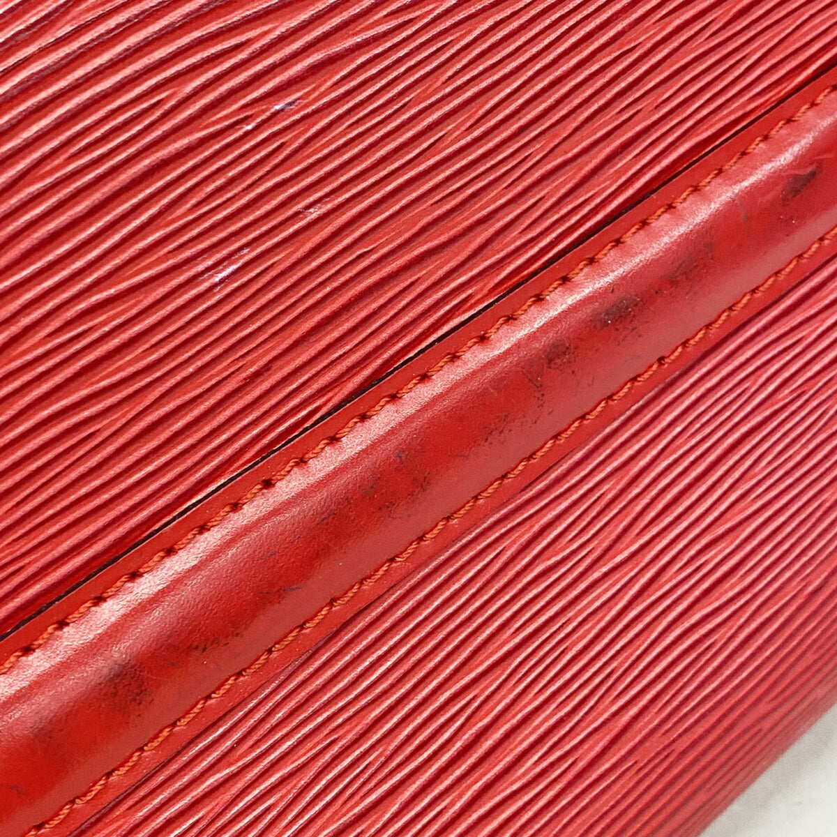 Louis Vuitton Castilian Red Handbag (Pre-Owned)