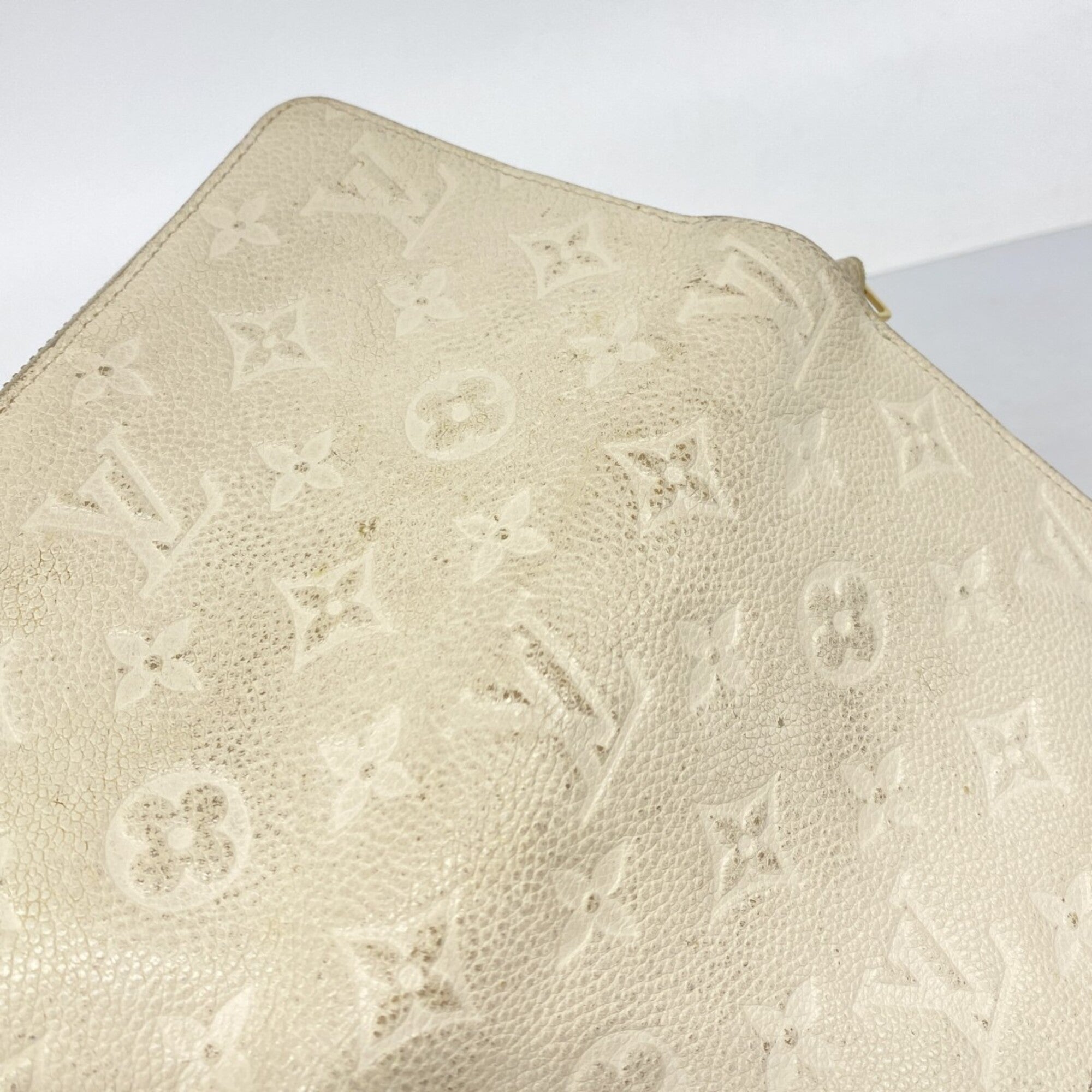 Louis Vuitton White Long Wallet (Bi-Fold) (Pre-Owned)