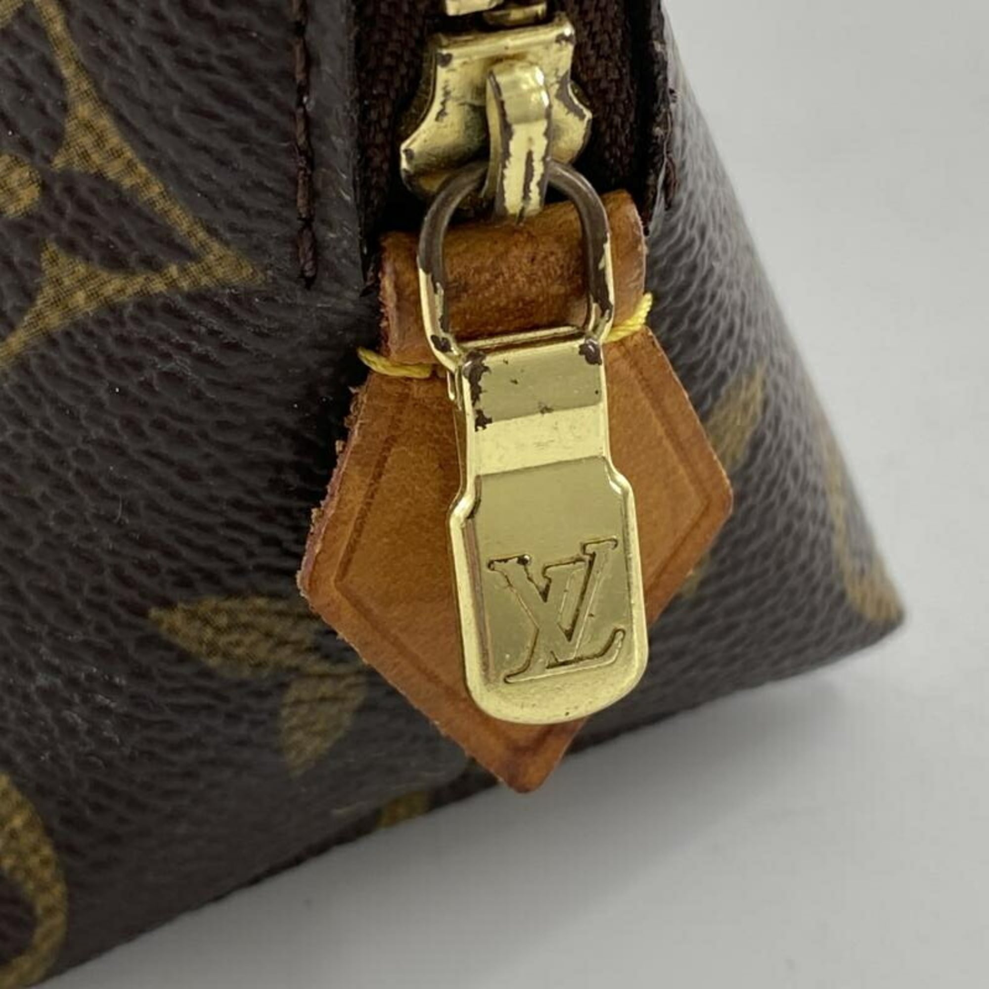 Louis Vuitton Brown Monogram Monogram Pochette (Pre-Owned)
